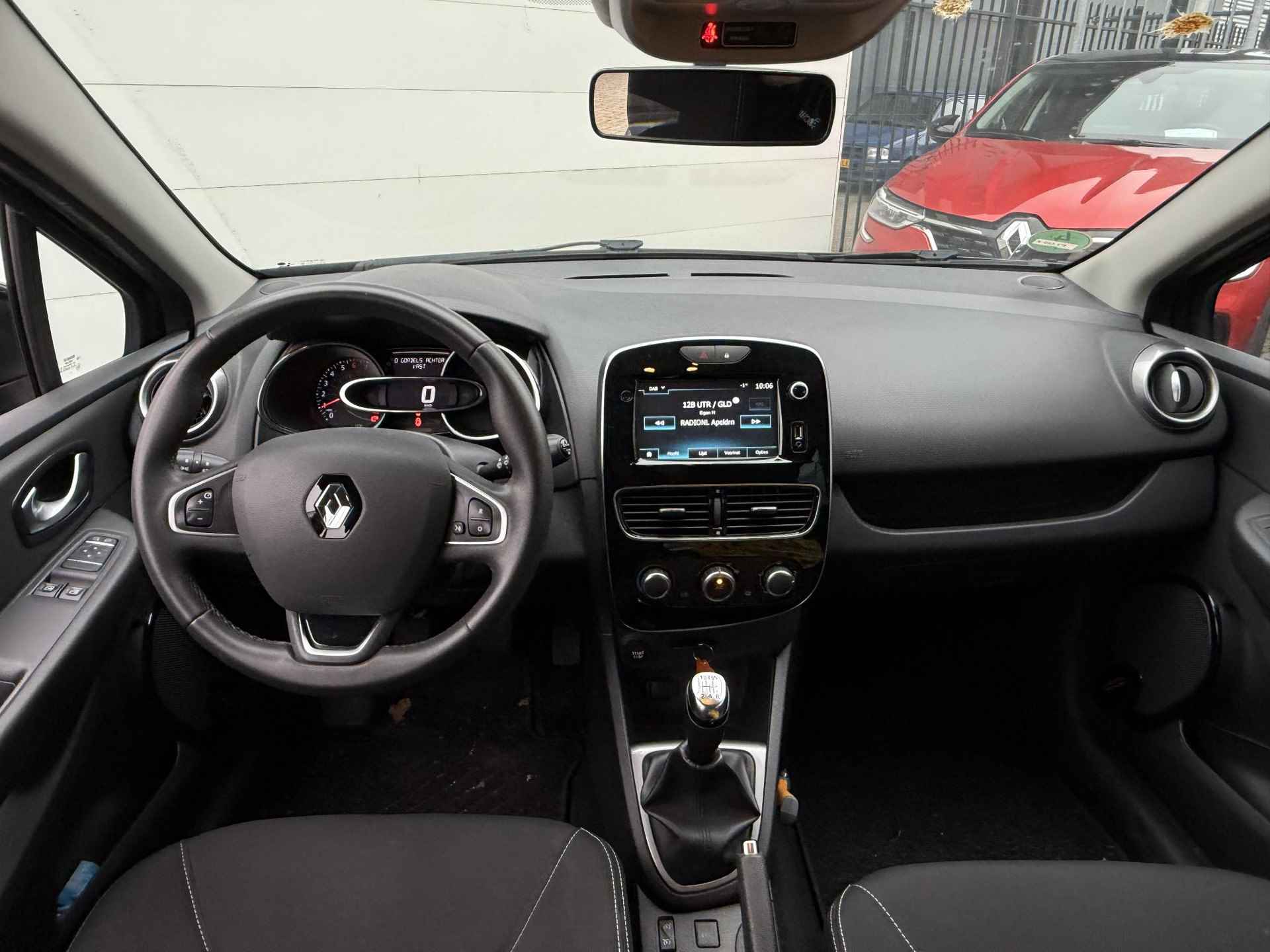 Renault Clio 0.9 TCe Limited | Navi | Parkeersensoren | Onderhoudhistorie! - 17/31