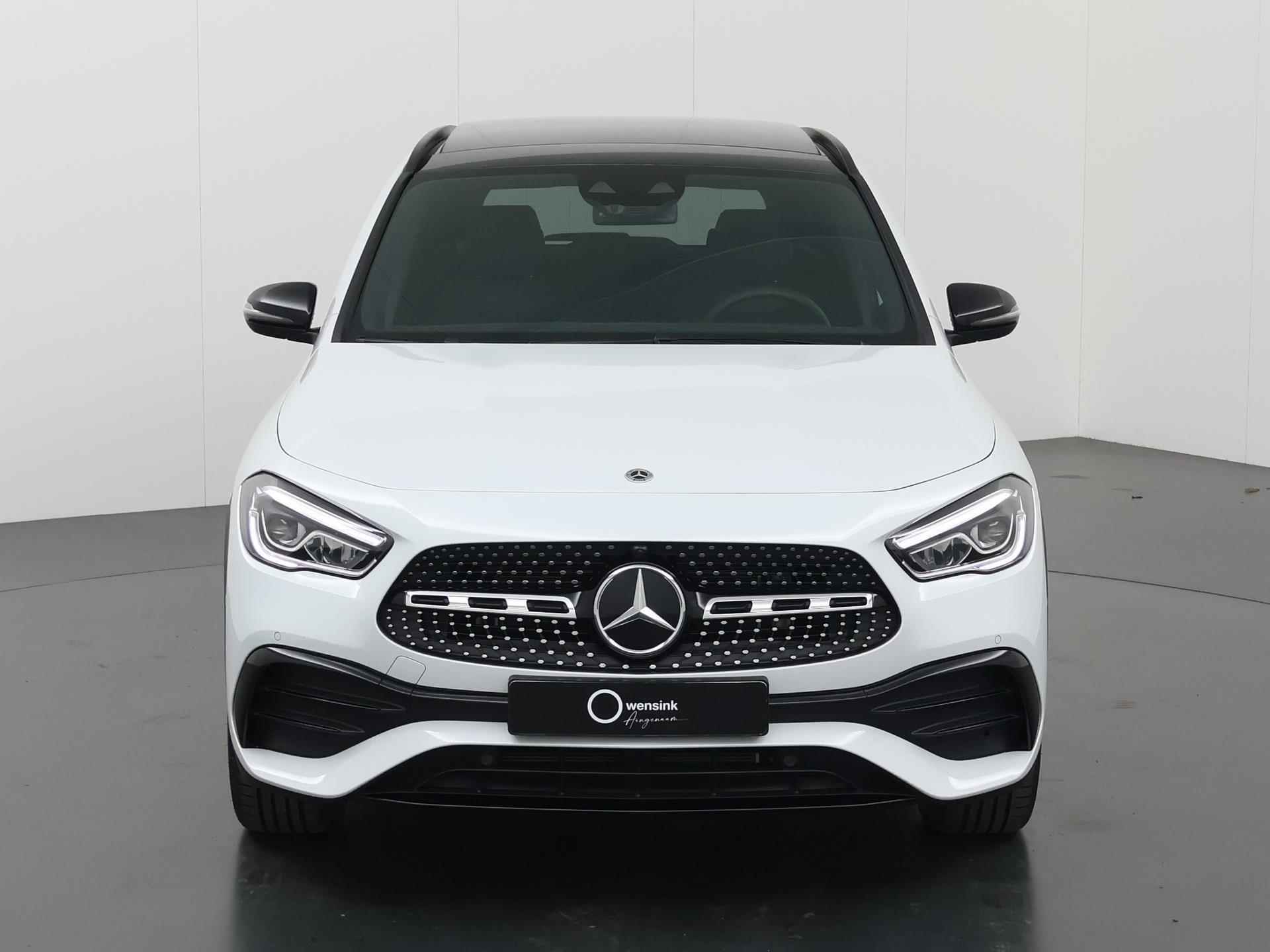 Mercedes-Benz GLA-klasse 250 e Business Solution AMG Limited | Panoramadak | Sfeerverlichting | 20'' Velgen | Nightpakket | Achteruitrijcamera | Apple Carplay | - 4/44