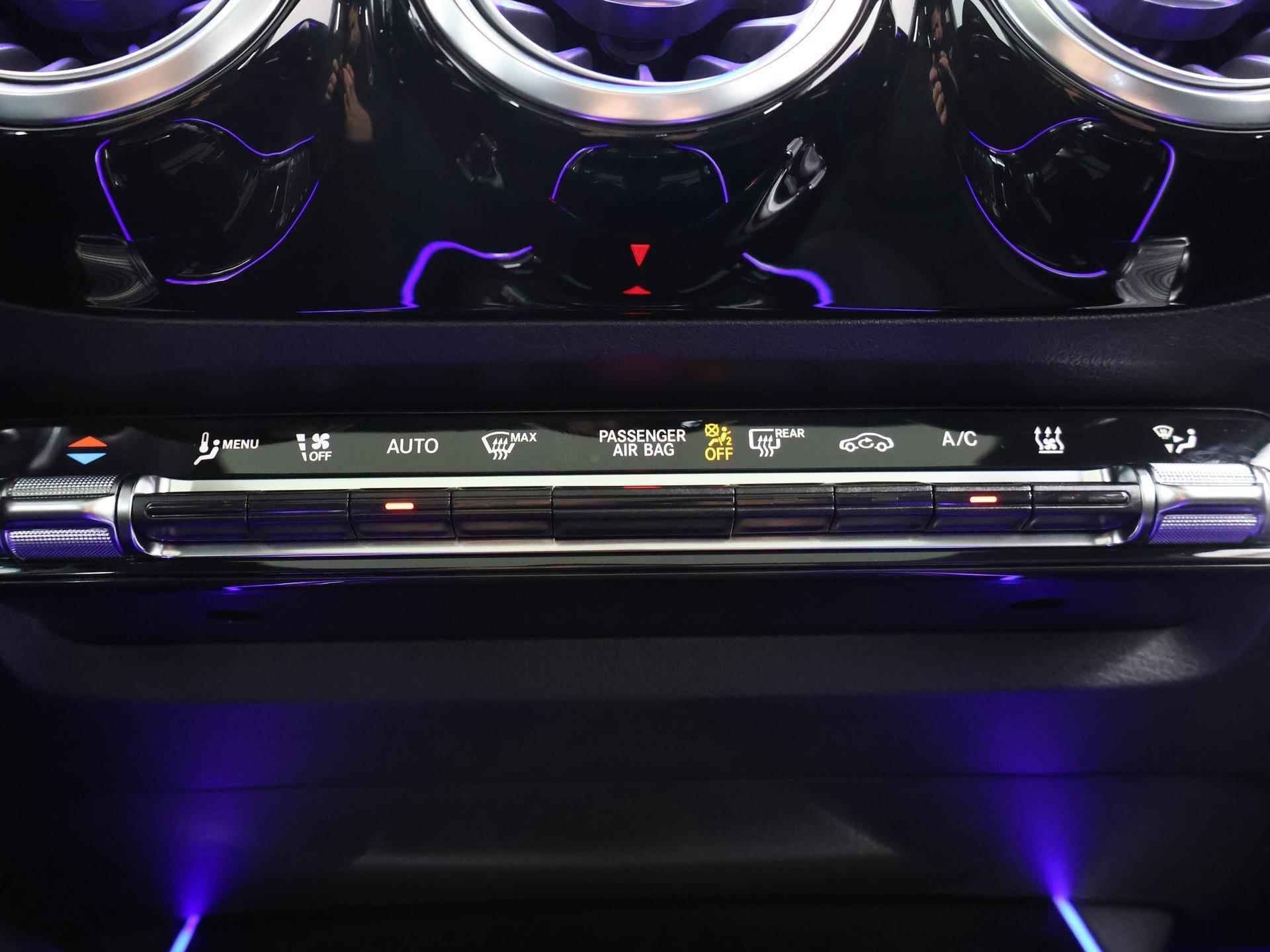 Mercedes-Benz GLA-klasse 250 e Business Solution AMG Limited | Panoramadak | Sfeerverlichting | 20'' Velgen | Nightpakket | Achteruitrijcamera | Apple Carplay | - 28/44