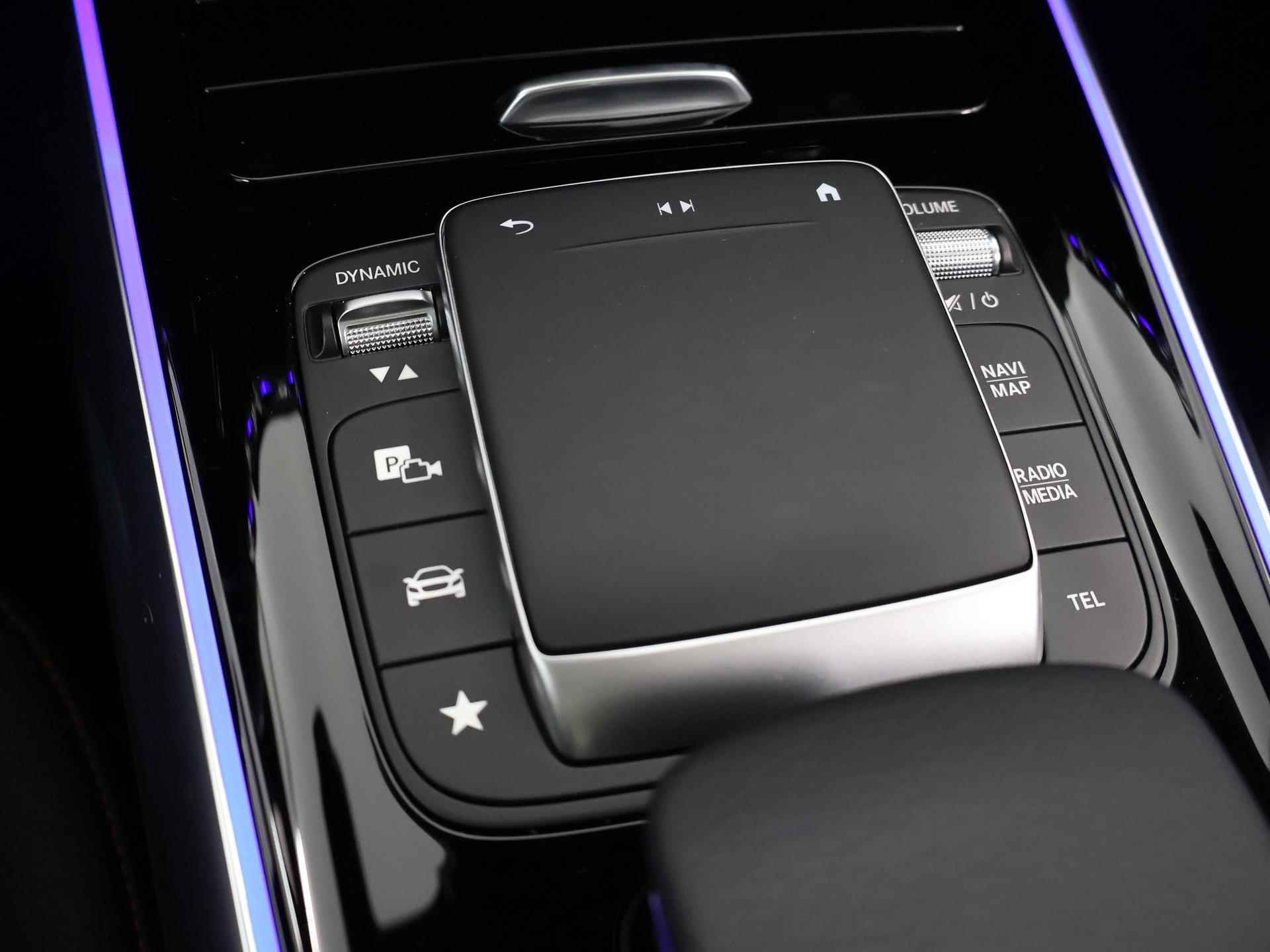 Mercedes-Benz GLA-klasse 250 e Business Solution AMG Limited | Panoramadak | Sfeerverlichting | 20'' Velgen | Nightpakket | Achteruitrijcamera | Apple Carplay | - 29/44