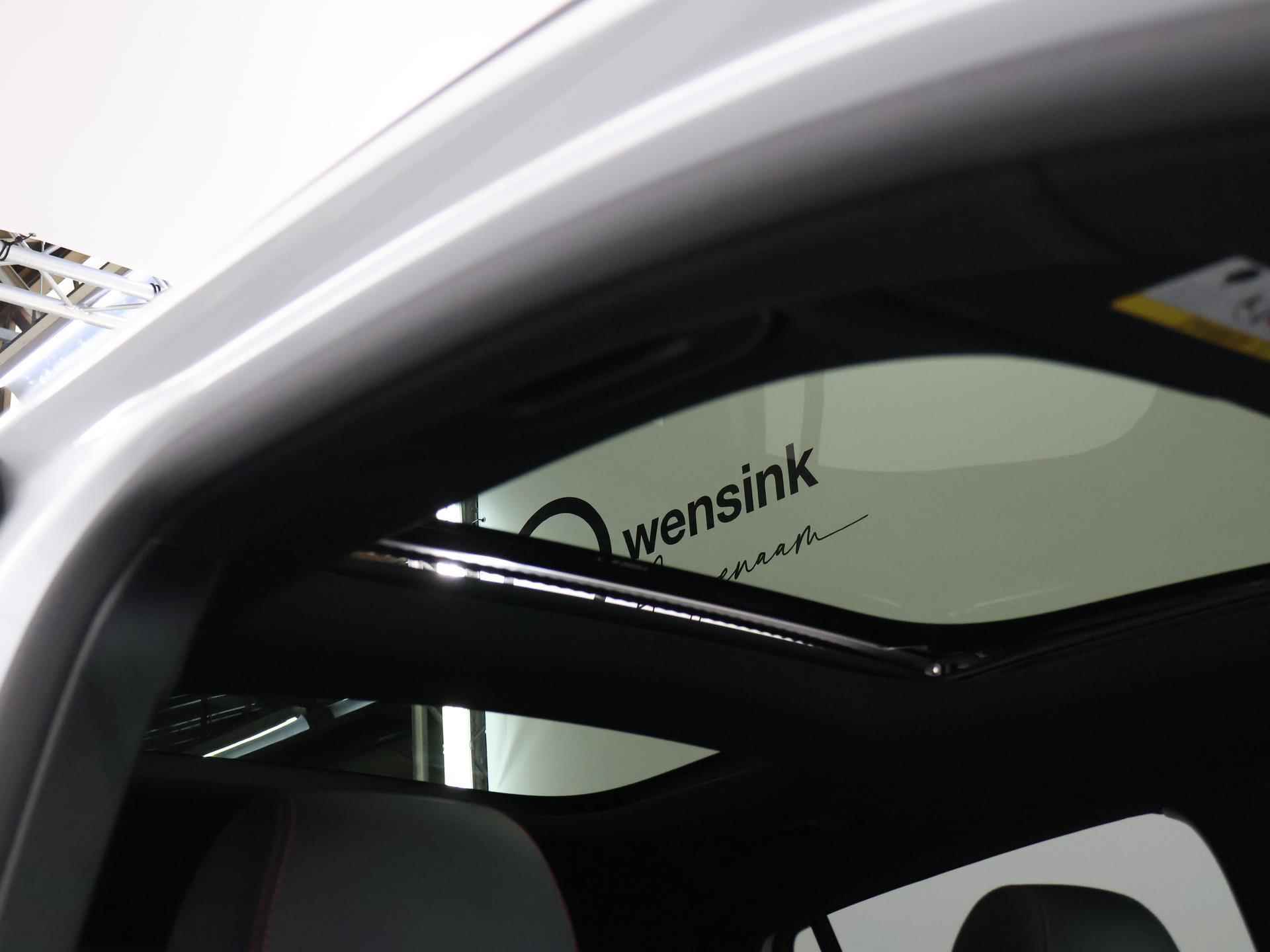 Mercedes-Benz GLA-klasse 250 e Business Solution AMG Limited | Panoramadak | Sfeerverlichting | 20'' Velgen | Nightpakket | Achteruitrijcamera | Apple Carplay | - 32/44