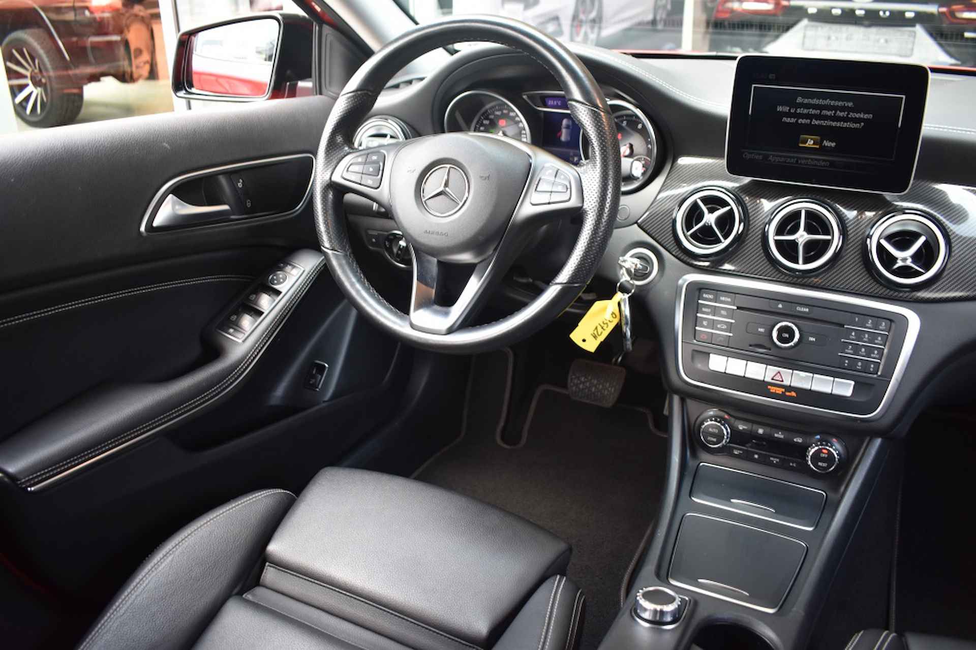 Mercedes-benz GLA-klasse 200 Premium AUTOMAAT AMG-STYLING - 14/16