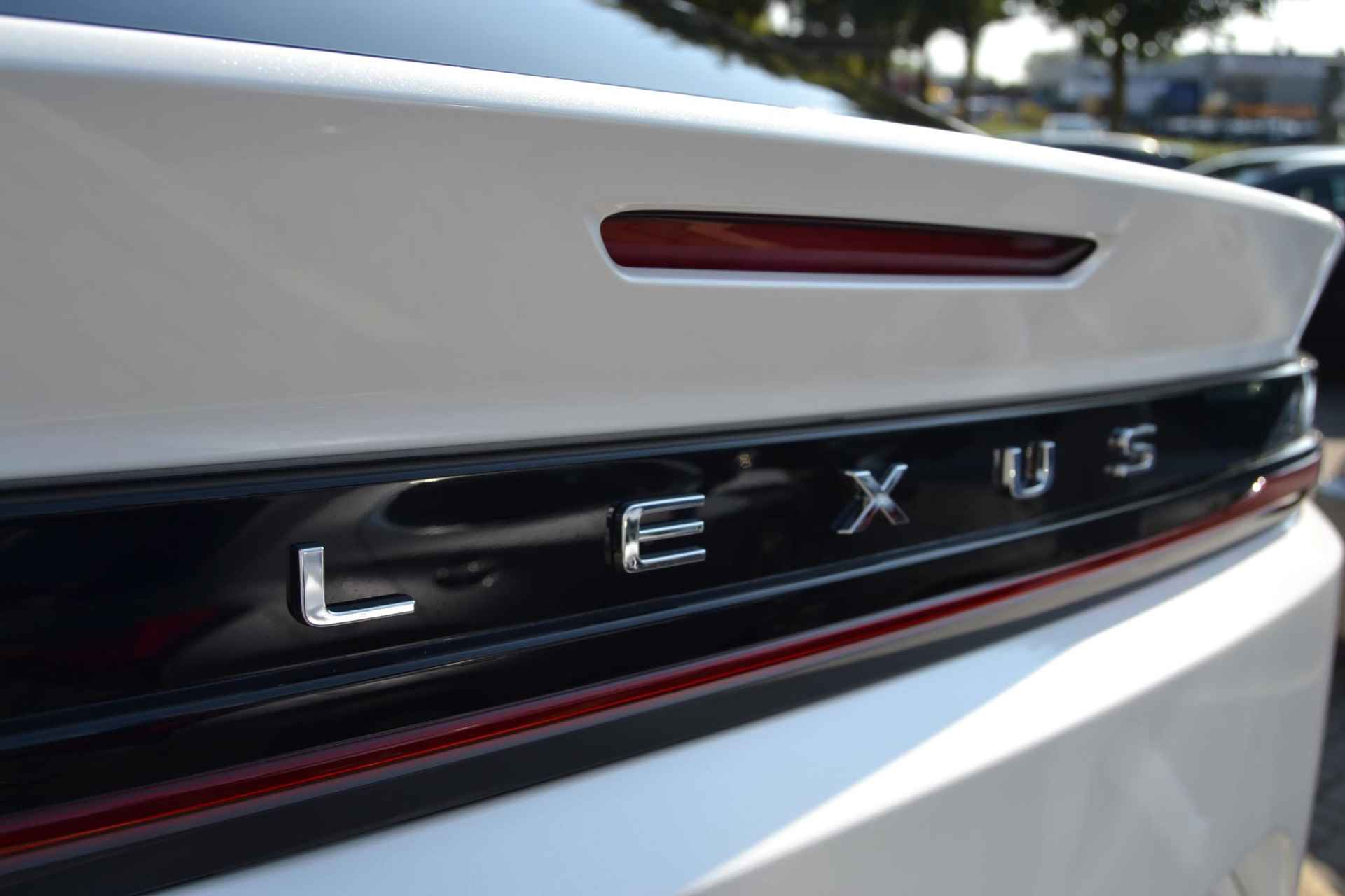 Lexus RZ 450e Executive Line 71 kWh STOELVERW STUURVERW EL STOEL BLIND-SPOT PARK-SENSOR - 9/45