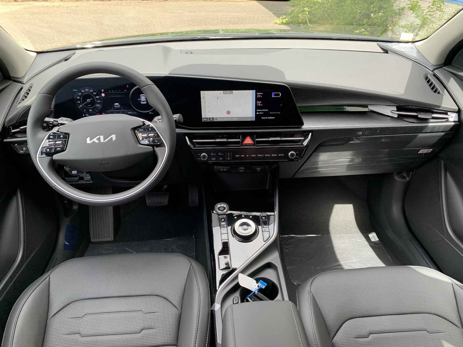 Kia Niro EV DynamicPlusLine 64.8 kWh Direct Leverbaar | PANO | Stoel en Stuur-verwarming | Elek. Achterklep - 19/24