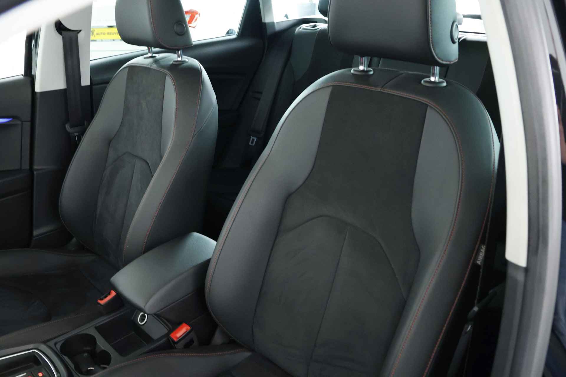 SEAT León ST 1.4 EcoTSI FR / Panorama / Opendak / Leder / LED / ACC / Aut / Carplay - 6/36