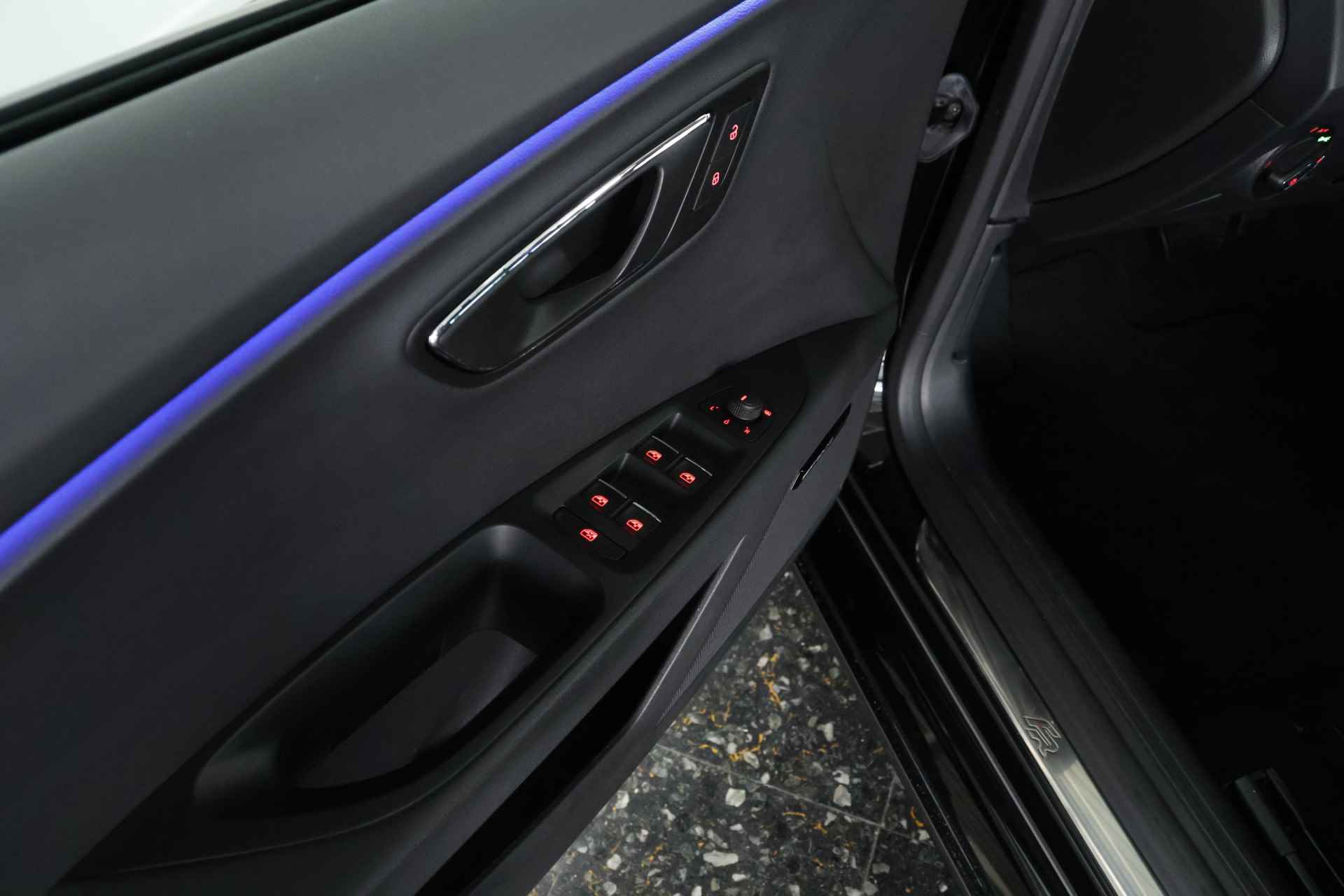 SEAT León ST 1.4 EcoTSI FR / Panorama / Opendak / Leder / LED / ACC / Aut / Carplay - 19/36