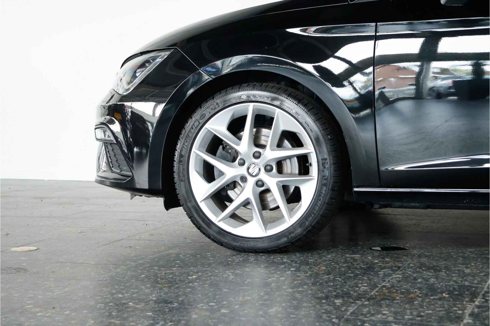 SEAT León ST 1.4 EcoTSI FR / Panorama / Opendak / Leder / LED / ACC / Aut / Carplay - 35/36