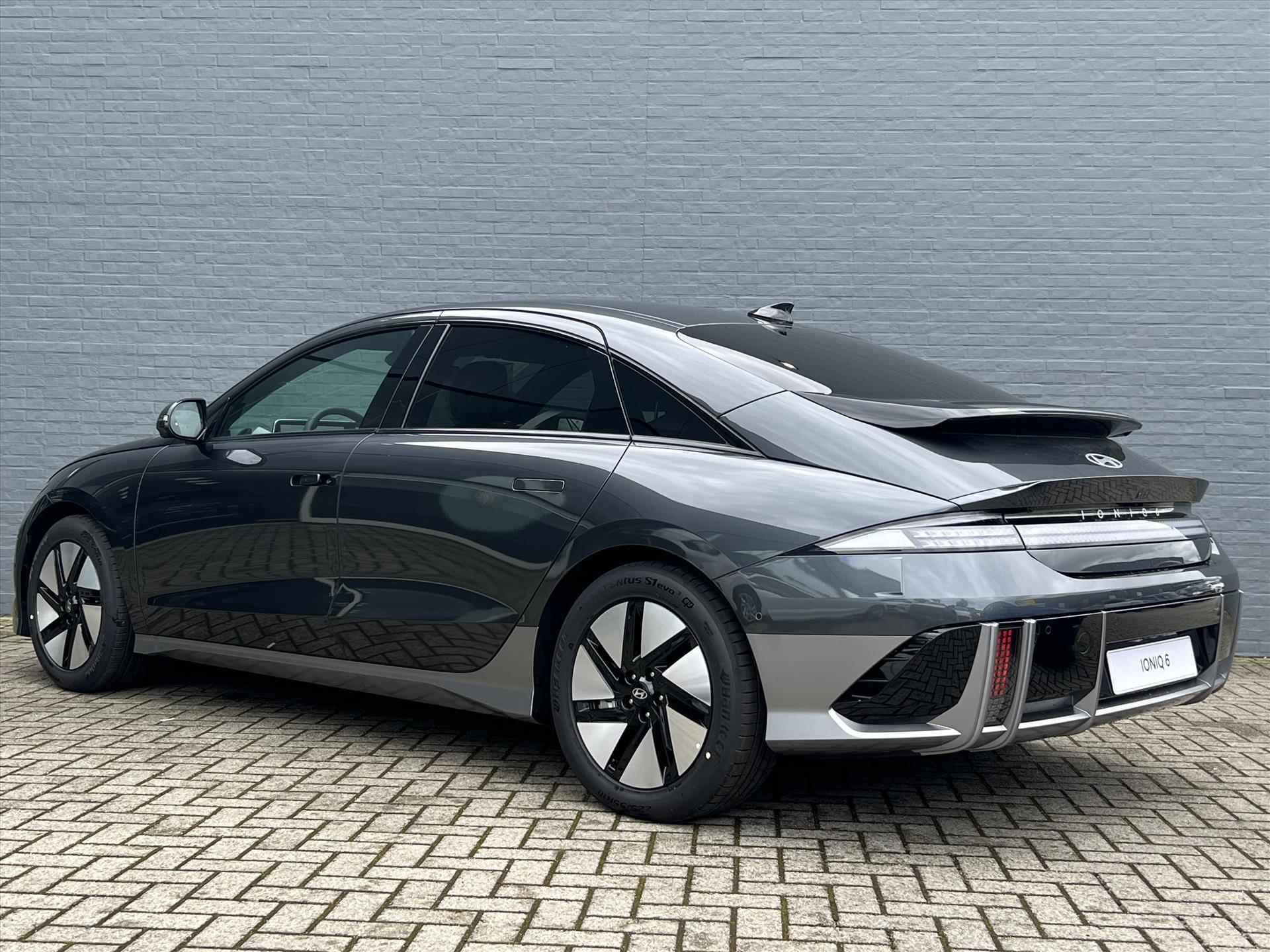 HYUNDAI Ioniq 6 77,4 kWh 229pk RWD Connect - 8/32