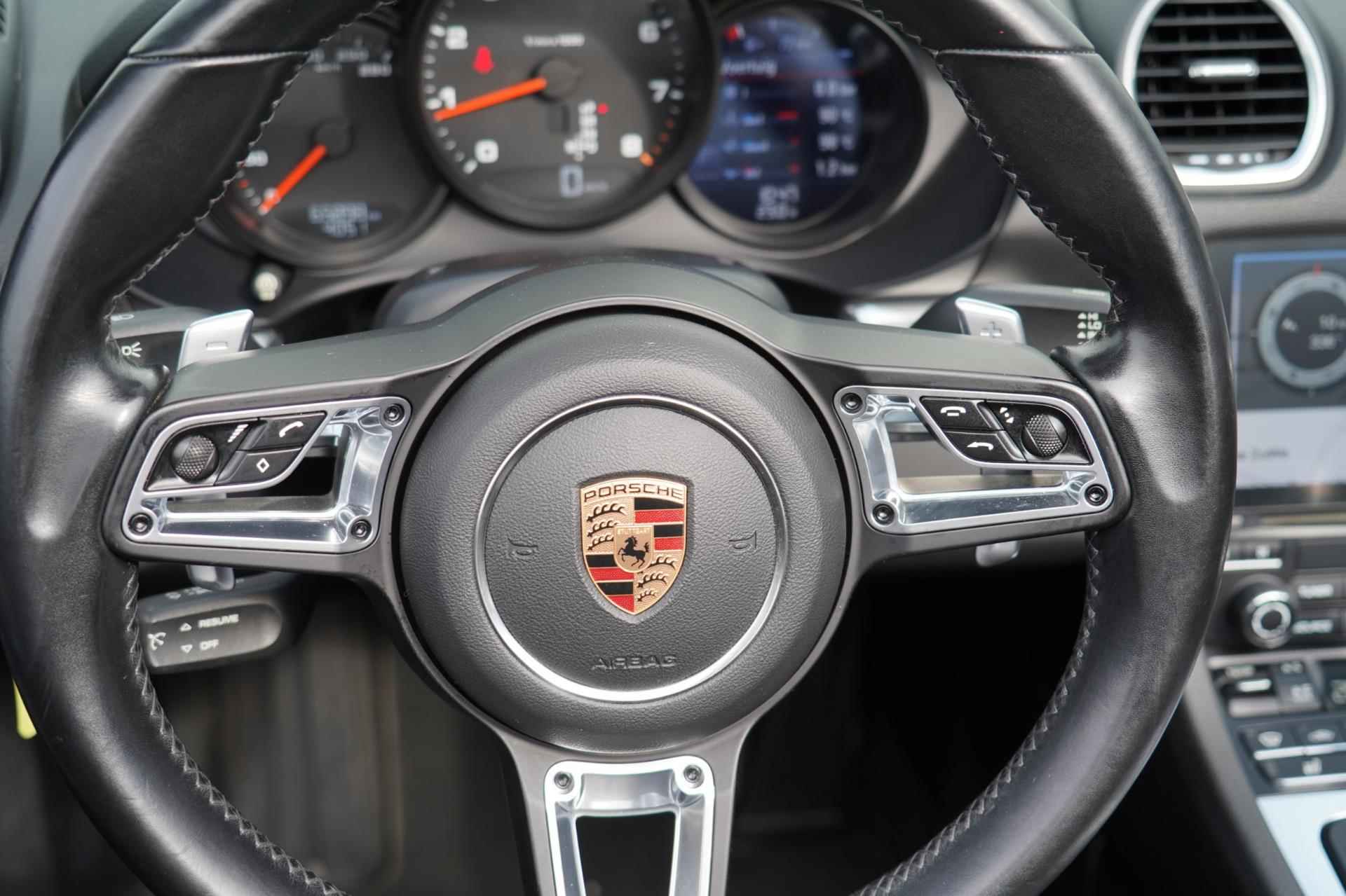 Porsche 718 Boxster 2.0 300pk / Sport Chrono / Sportuitlaat / Led / Stuurverwarming / NL-Auto! - 16/34