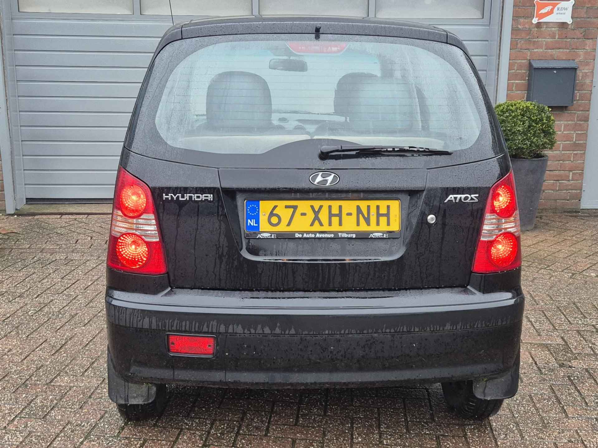 Hyundai Atos 1.1i Active Young . - 5/15