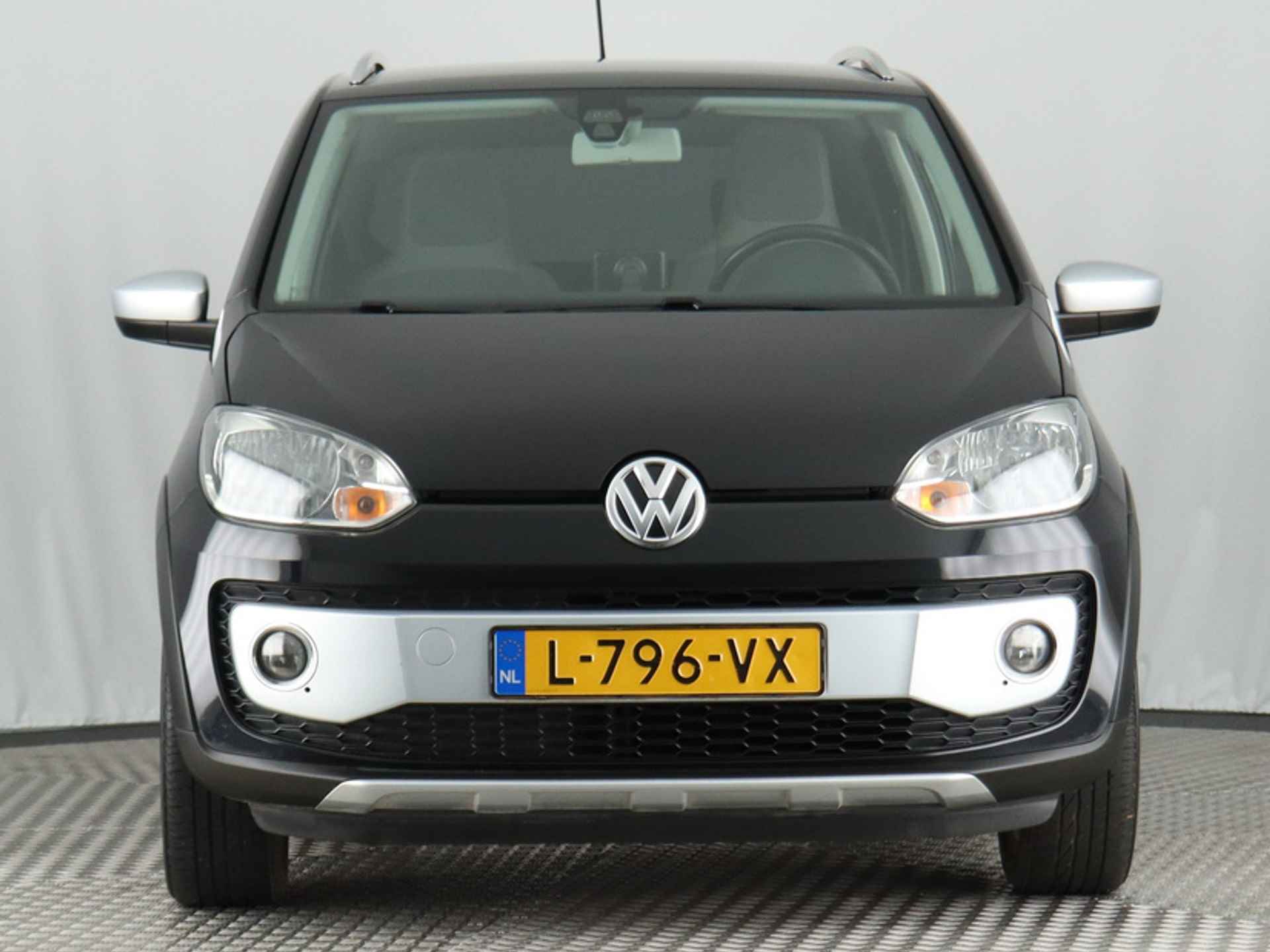 Volkswagen up! 1.0 cross up! BlueMotion (Navi / Cruise / PDC / Airco) - 5/39