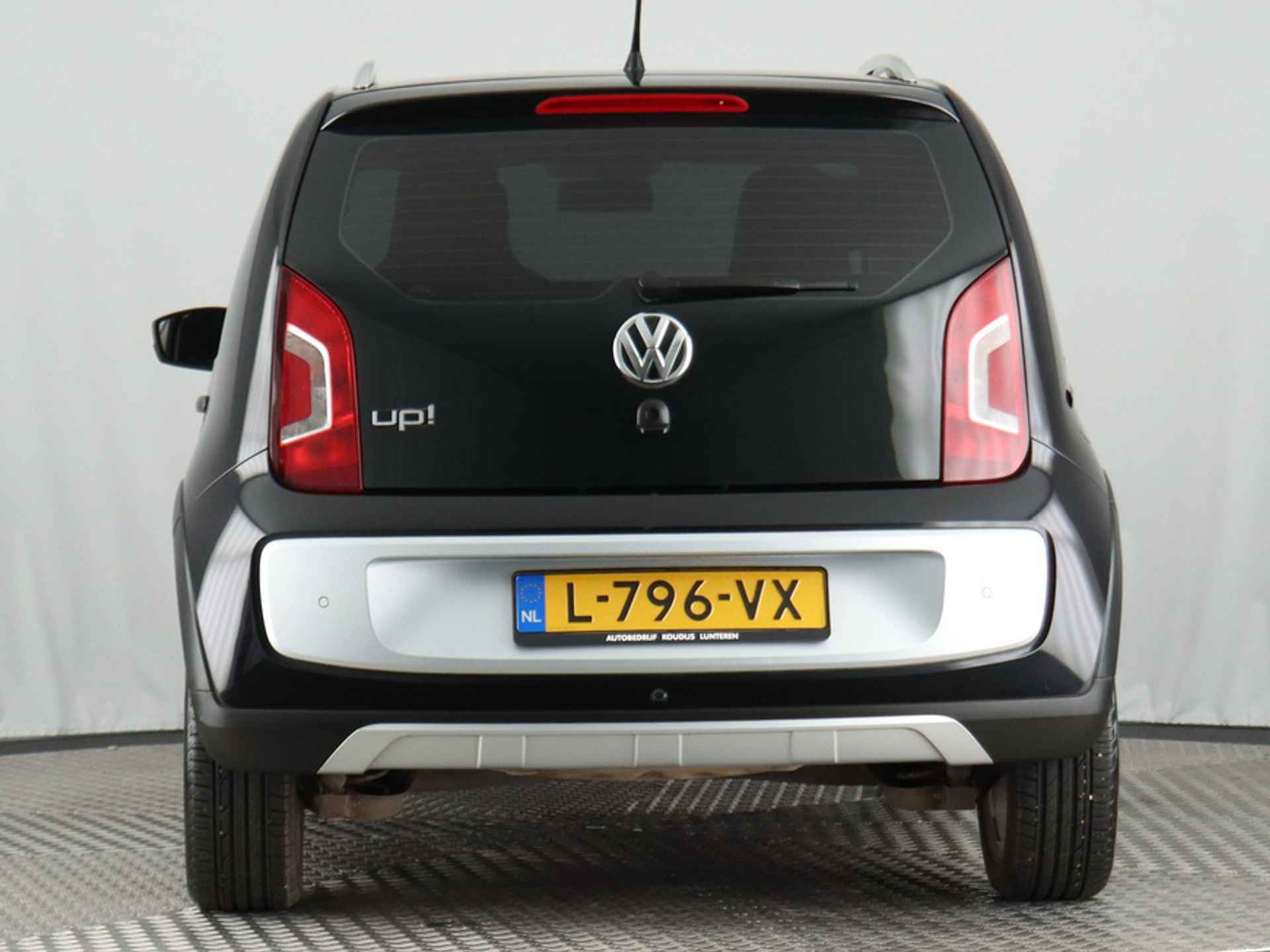 Volkswagen up! 1.0 cross up! BlueMotion (Navi / Cruise / PDC / Airco) - 37/39