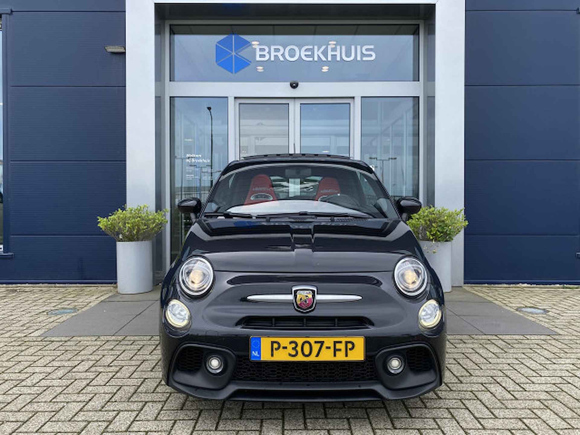 Abarth 595 1.4-16V | Airco | Schuif/kanteldak | Parkeersensoren achter | Leder | Bluetooth - 9/38