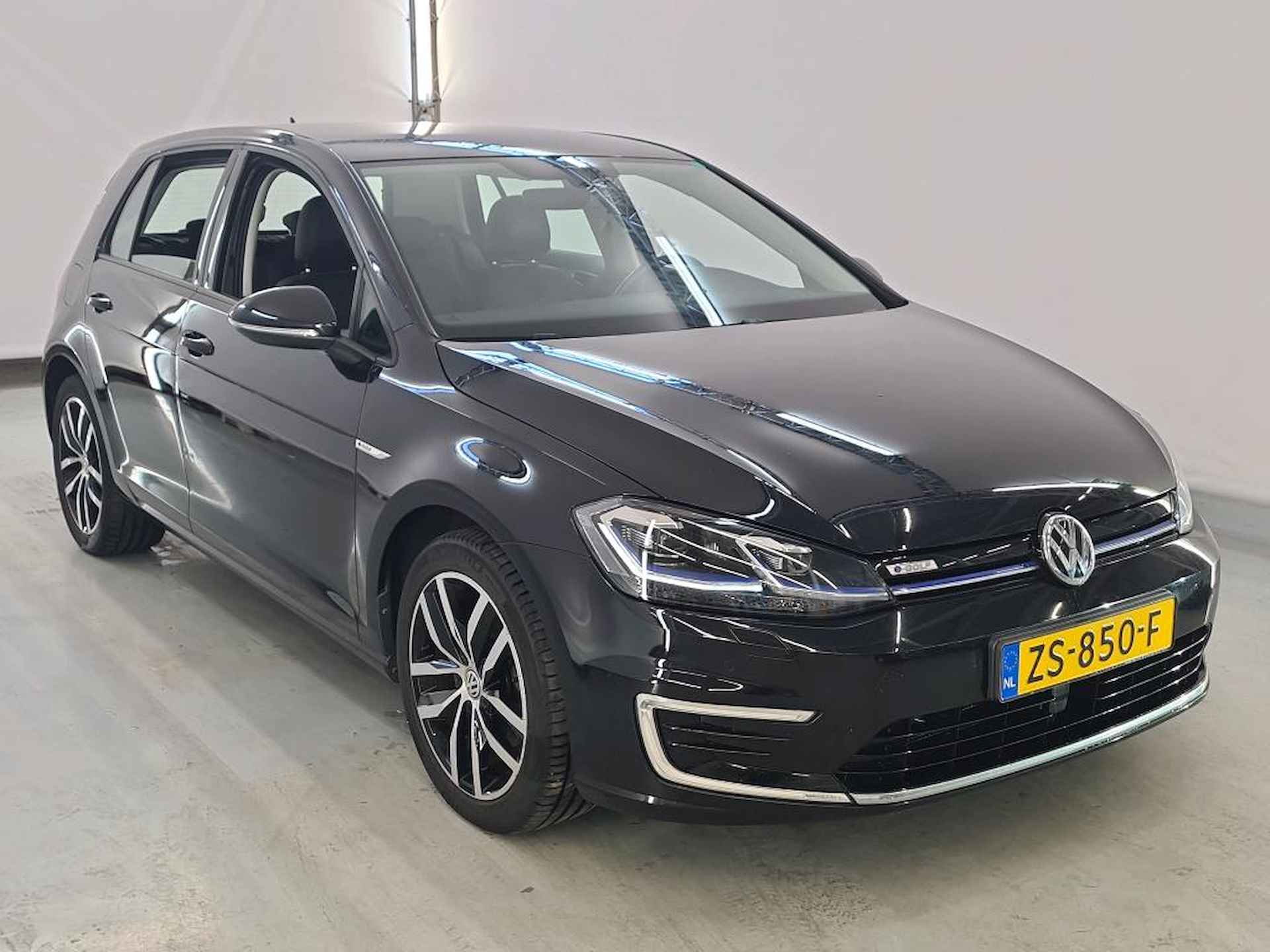 Volkswagen e-Golf e-Golf NL AUTO | SUBSIDIE | LEDER | VIRTUAL COCKPIT | STOELVERW | - 13/18