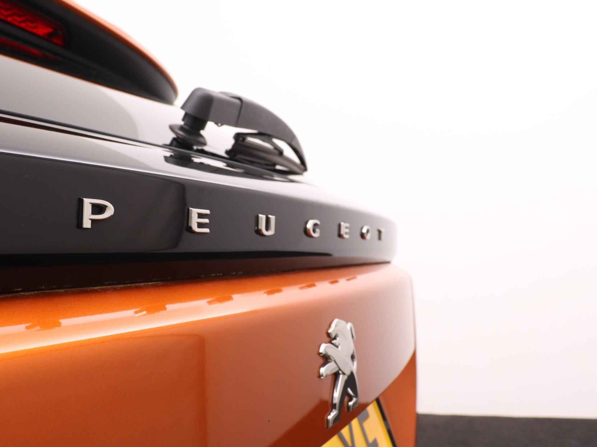 Peugeot 2008 Allure Pack 130pk | Navigatie Via AppleCarPlay/AndroidAuto | Adaptieve Cruise Control | Climate Control | Licht Metalen Velgen 17" | Stof/Kunstlederen Bekleding - 15/35