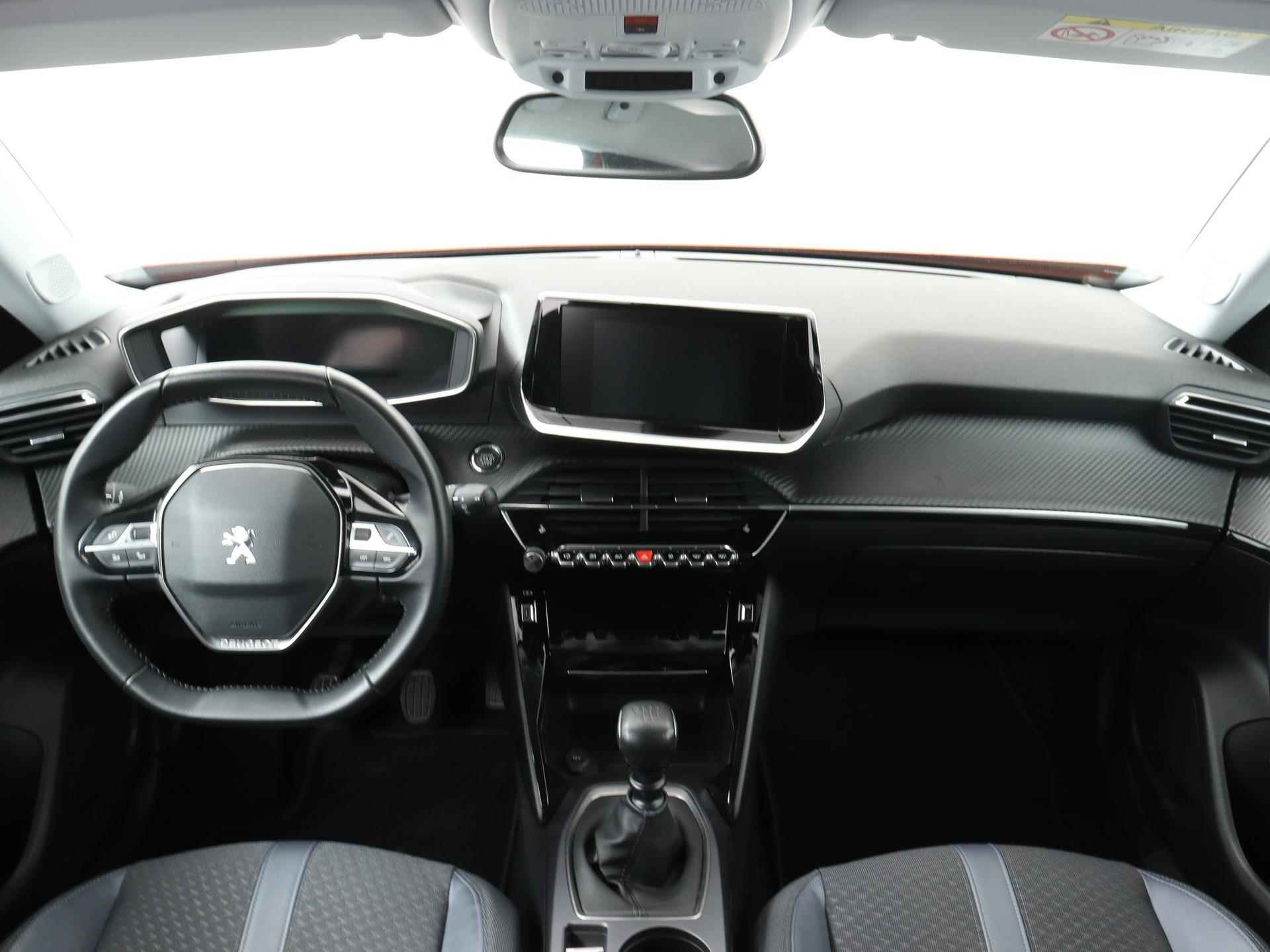 Peugeot 2008 Allure Pack 130pk | Navigatie Via AppleCarPlay/AndroidAuto | Adaptieve Cruise Control | Climate Control | Licht Metalen Velgen 17" | Stof/Kunstlederen Bekleding - 20/35