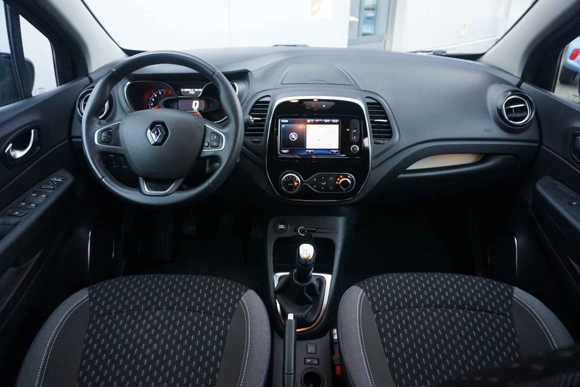 Renault Captur 0.9 TCe Intens Trekhaak | Navigatie | Clima | Park. sensoren | N - 8/27