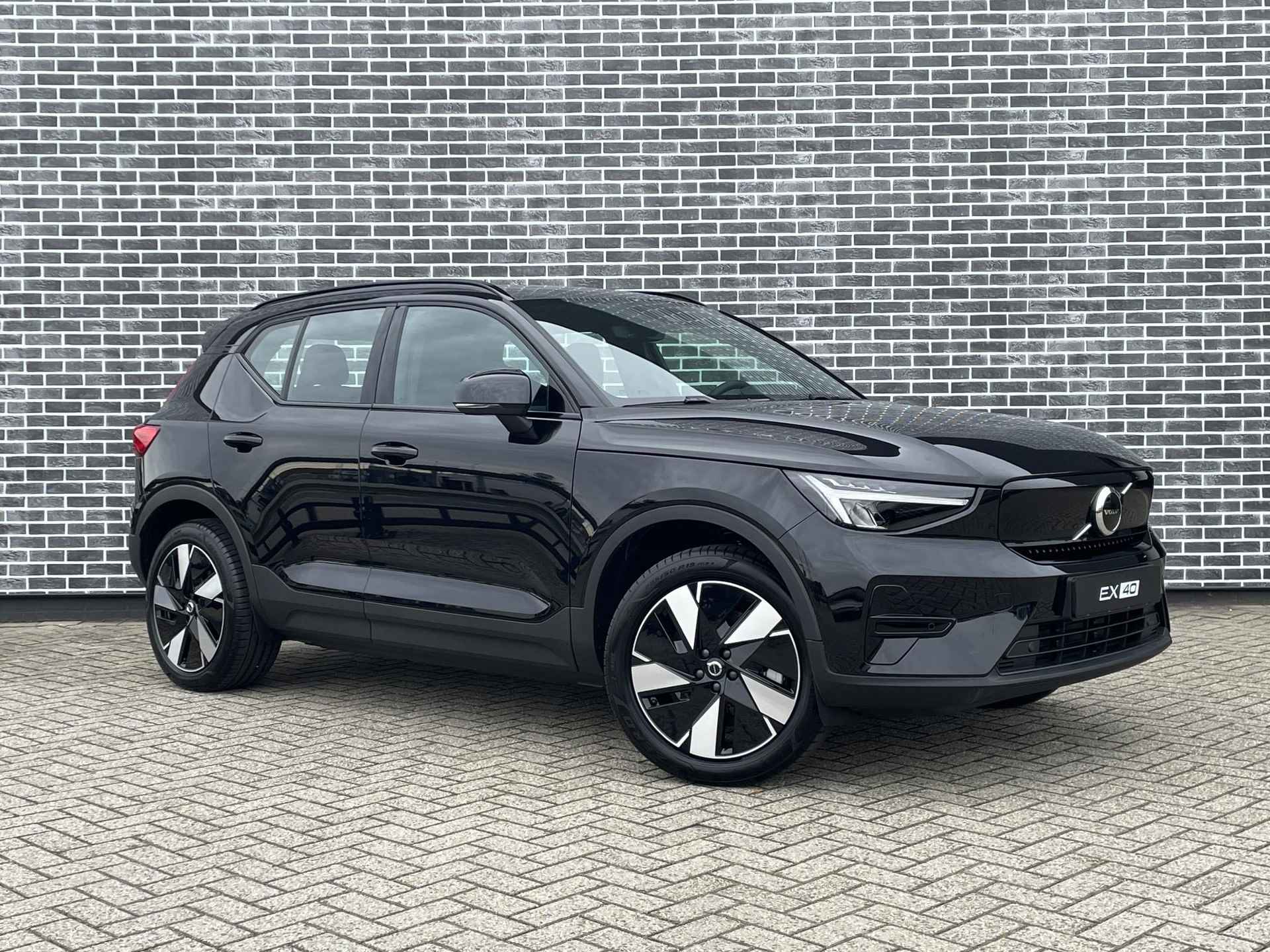 Volvo EX40 XC40 Single Motor Extended Range Core 82 kWh | Adaptieve Cruise Control | Stoel en stuurverwarming | - 5/13