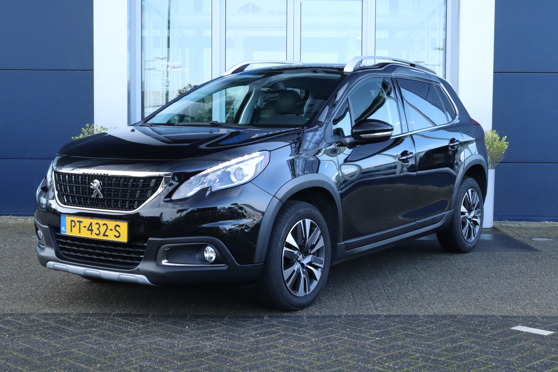 Peugeot 2008 1.2 Turbo Allure