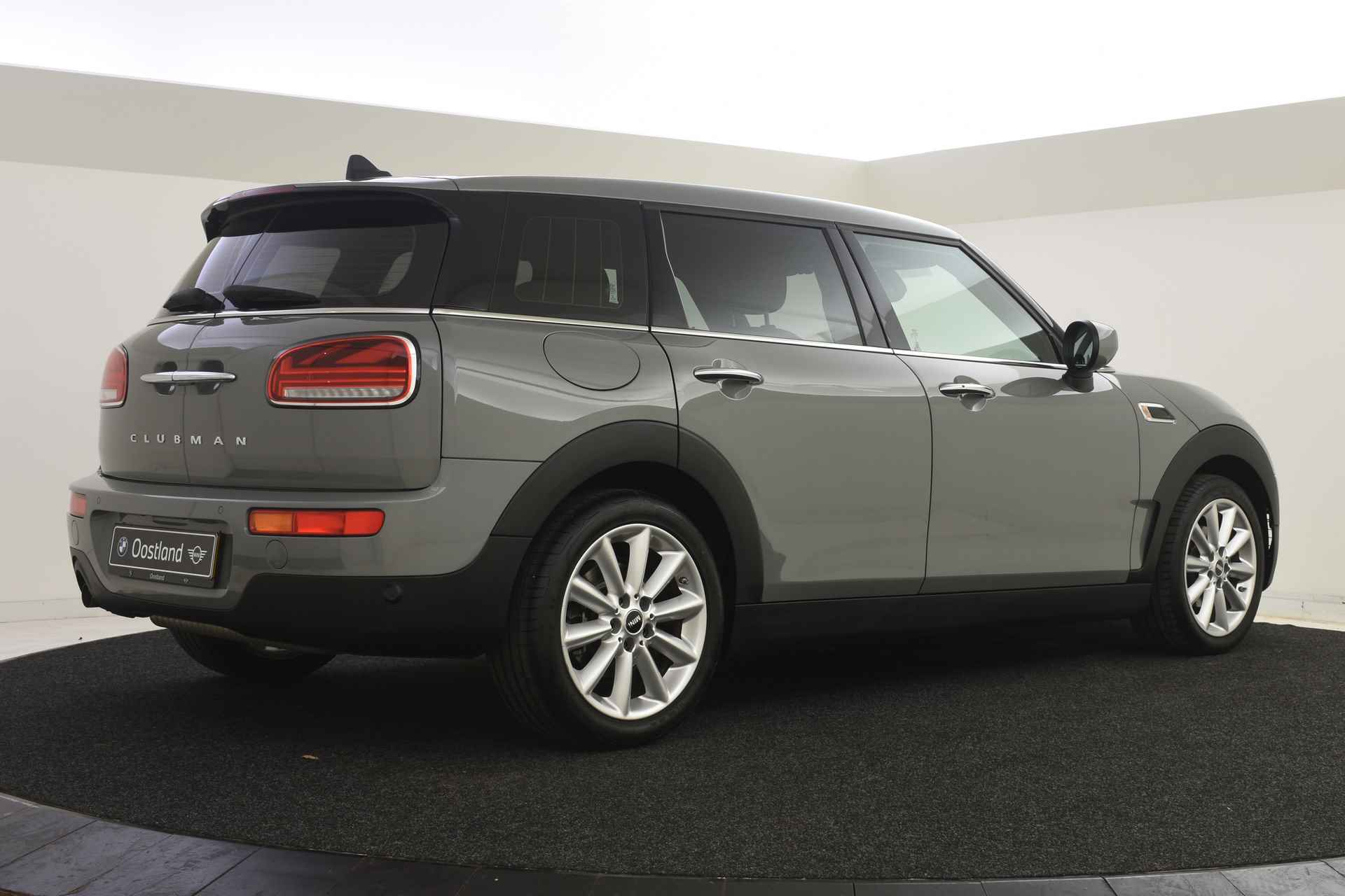 MINI Clubman One Pepper Automaat / Comfort Access / LED / Navigatie / Cruise Control / PDC achter - 3/32