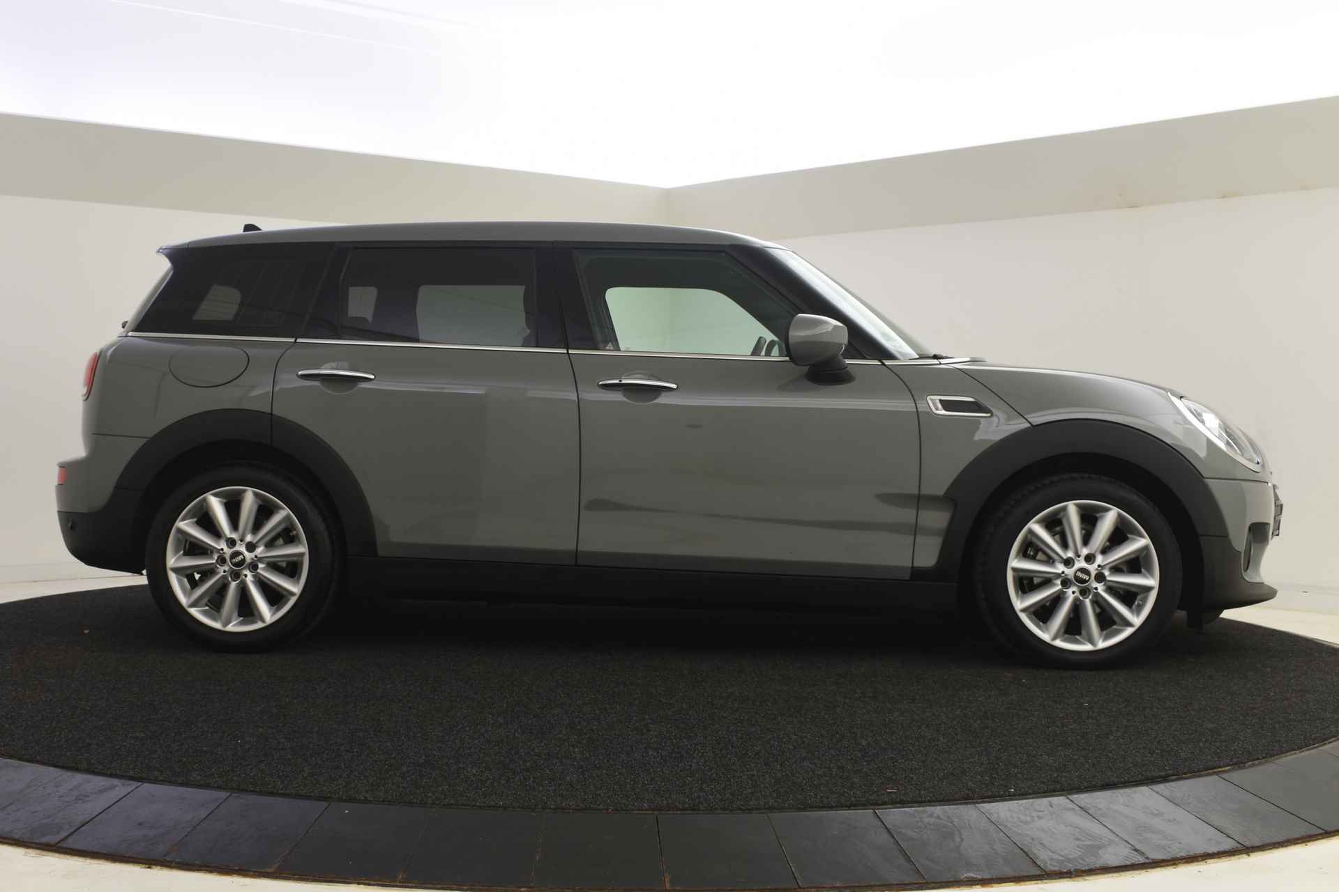 MINI Clubman One Pepper Automaat / Comfort Access / LED / Navigatie / Cruise Control / PDC achter - 12/32