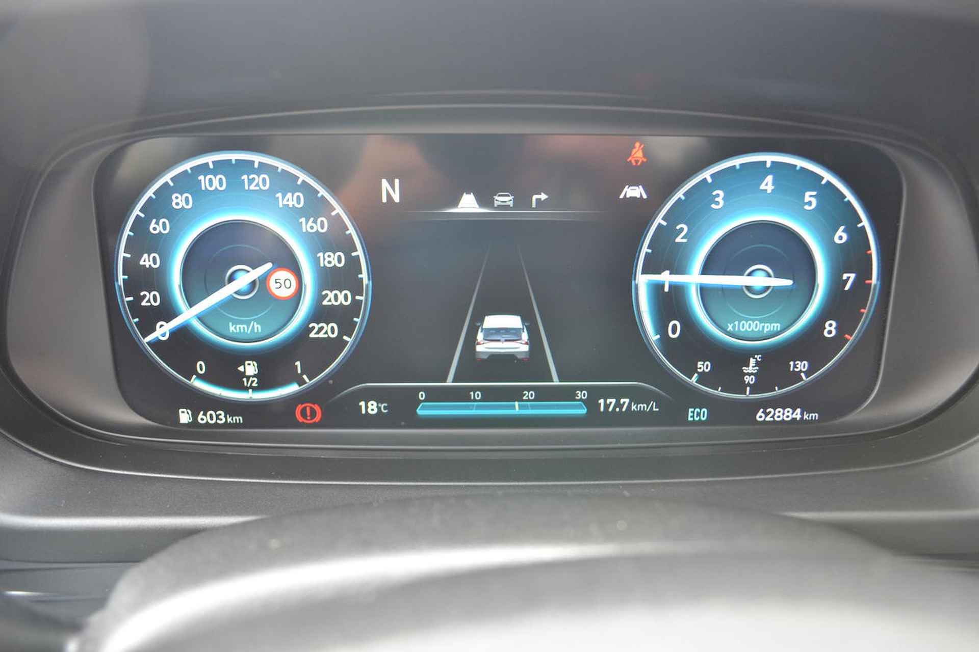 Hyundai Bayon 1.0 T-GDI COMFORT SMART|NAVI|CAMERA|CRUISE - 7/34