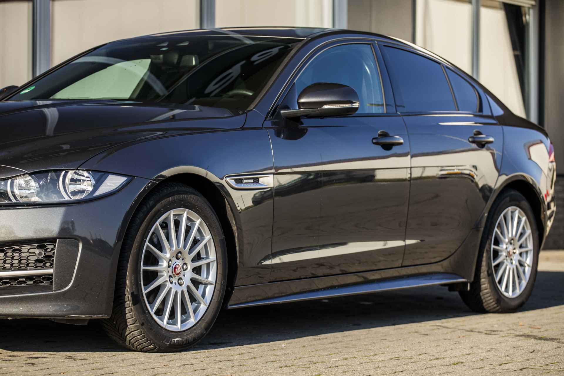 Jaguar XE 2.0 D Portfolio | NL Auto | Camera - 15/37