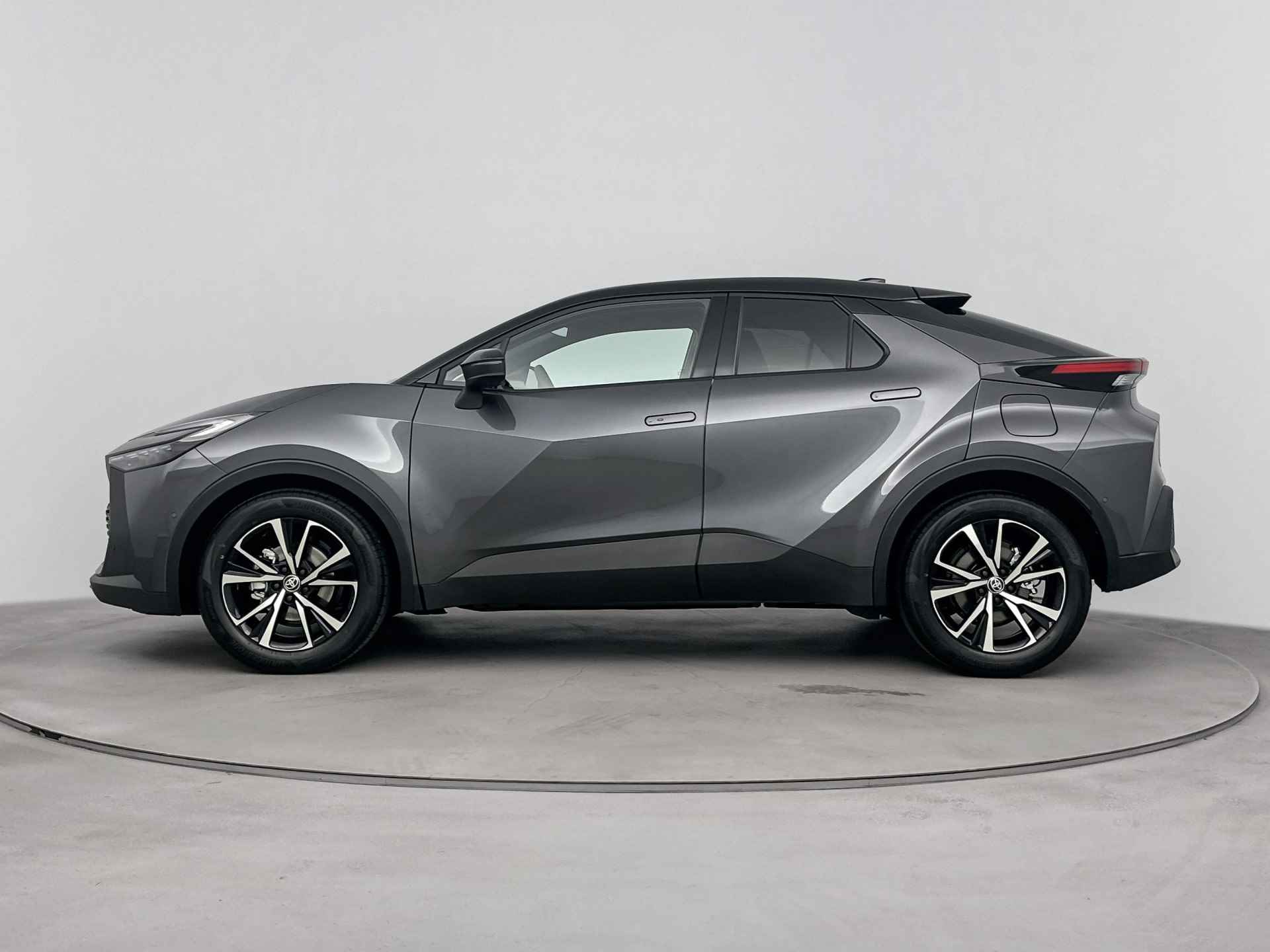 Toyota C-HR 1.8 Hybrid 140 First Edition - 3/35