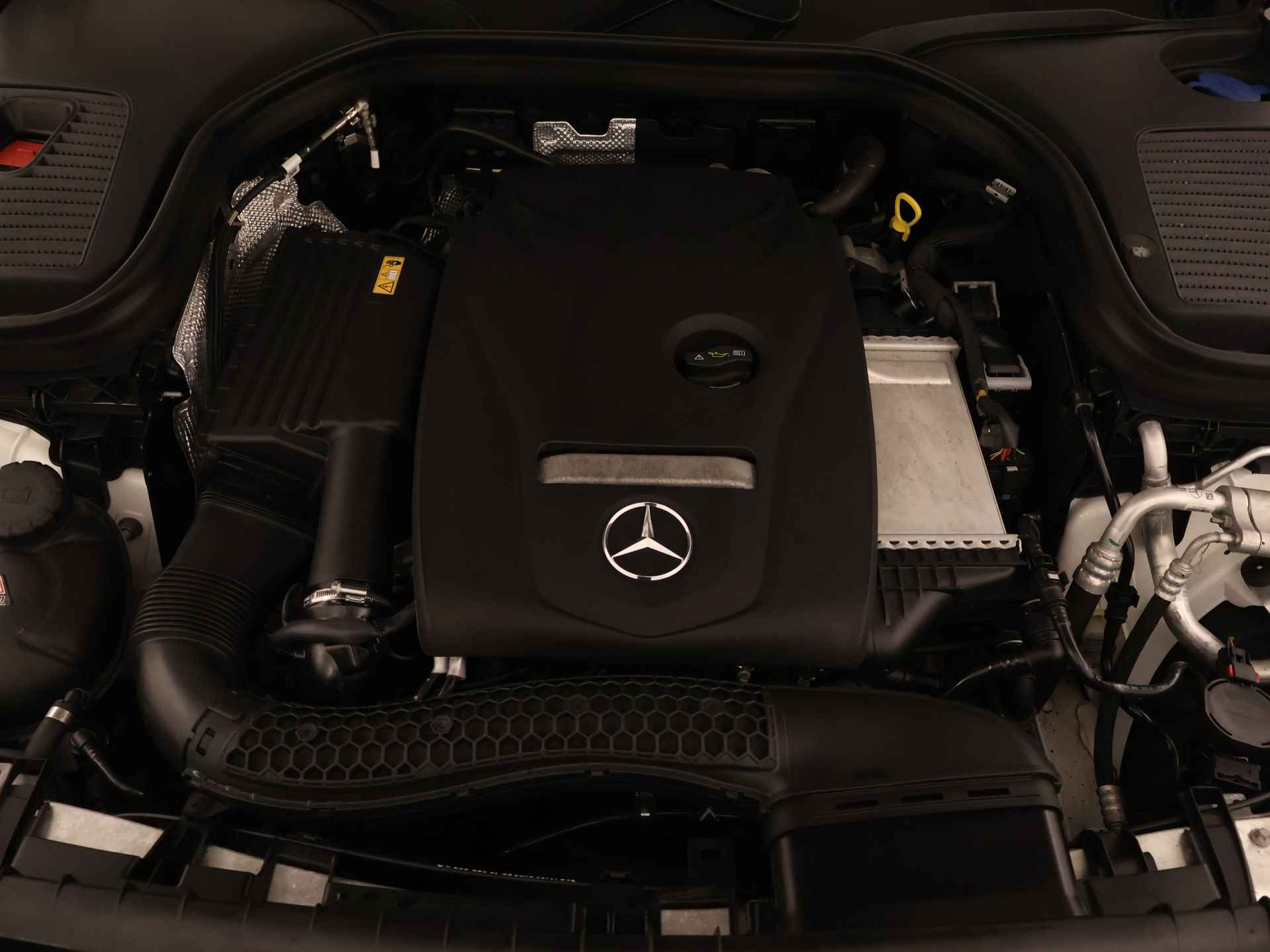 Mercedes-Benz GLC 250 4MATIC Premium Plus | Panoramadak | 5 spaaks lichtmetalen velgen | Navigatie | Parkings support | - 42/46