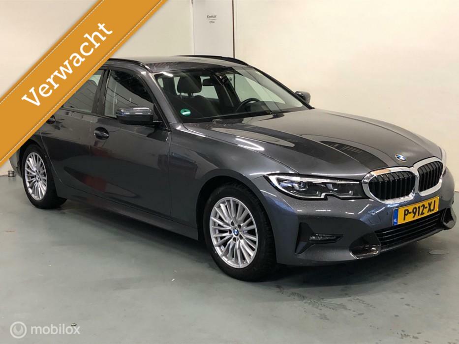 BMW 3-serie Touring 318i Sportline Automaat Sportstoelen