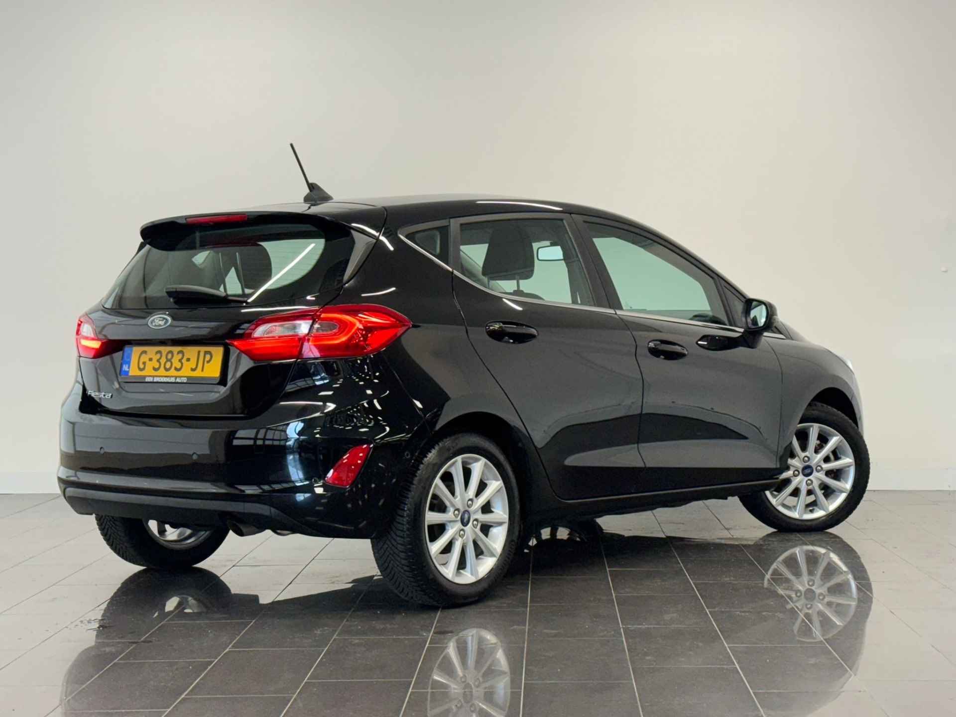 Ford Fiesta 1.0 EcoBoost Titanium | Camera | PDC | Cruise control | Apple carplay / Android auto - 4/34