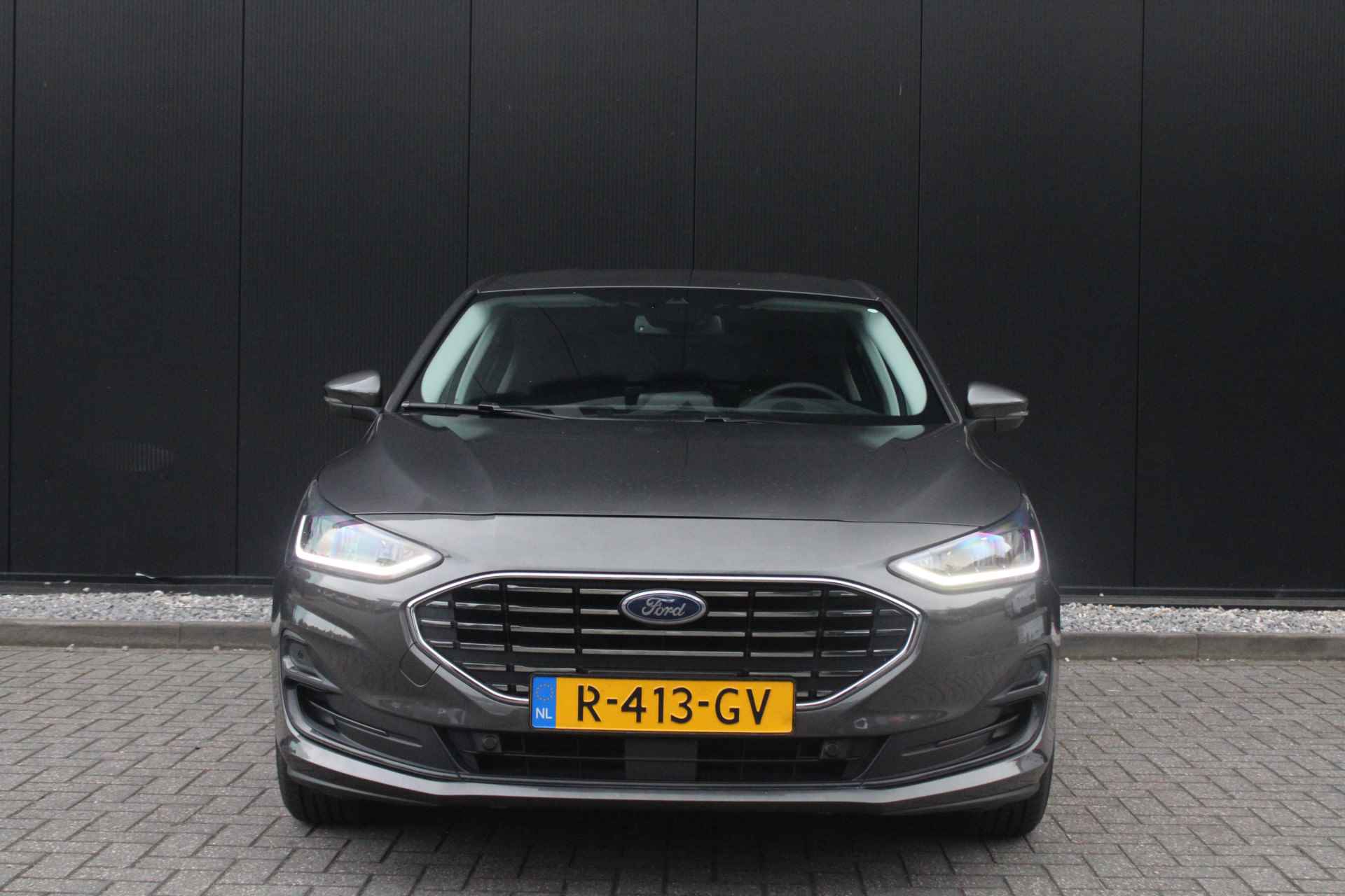 Ford Focus 1.0 125PK Hybrid Titanium Winterpack | Camera | Stuur/Stoel verarming | Navigatie | Automatisch inparkeren - 5/39