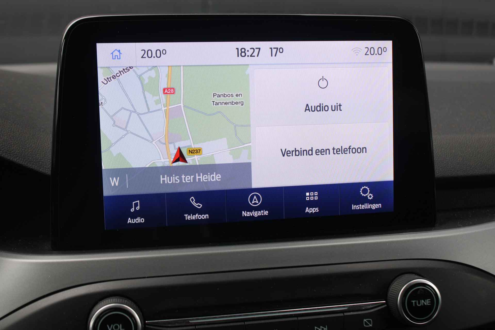 Ford Focus 1.0 125PK Hybrid Titanium Winterpack | Camera | Stuur/Stoel verarming | Navigatie | Automatisch inparkeren - 17/39