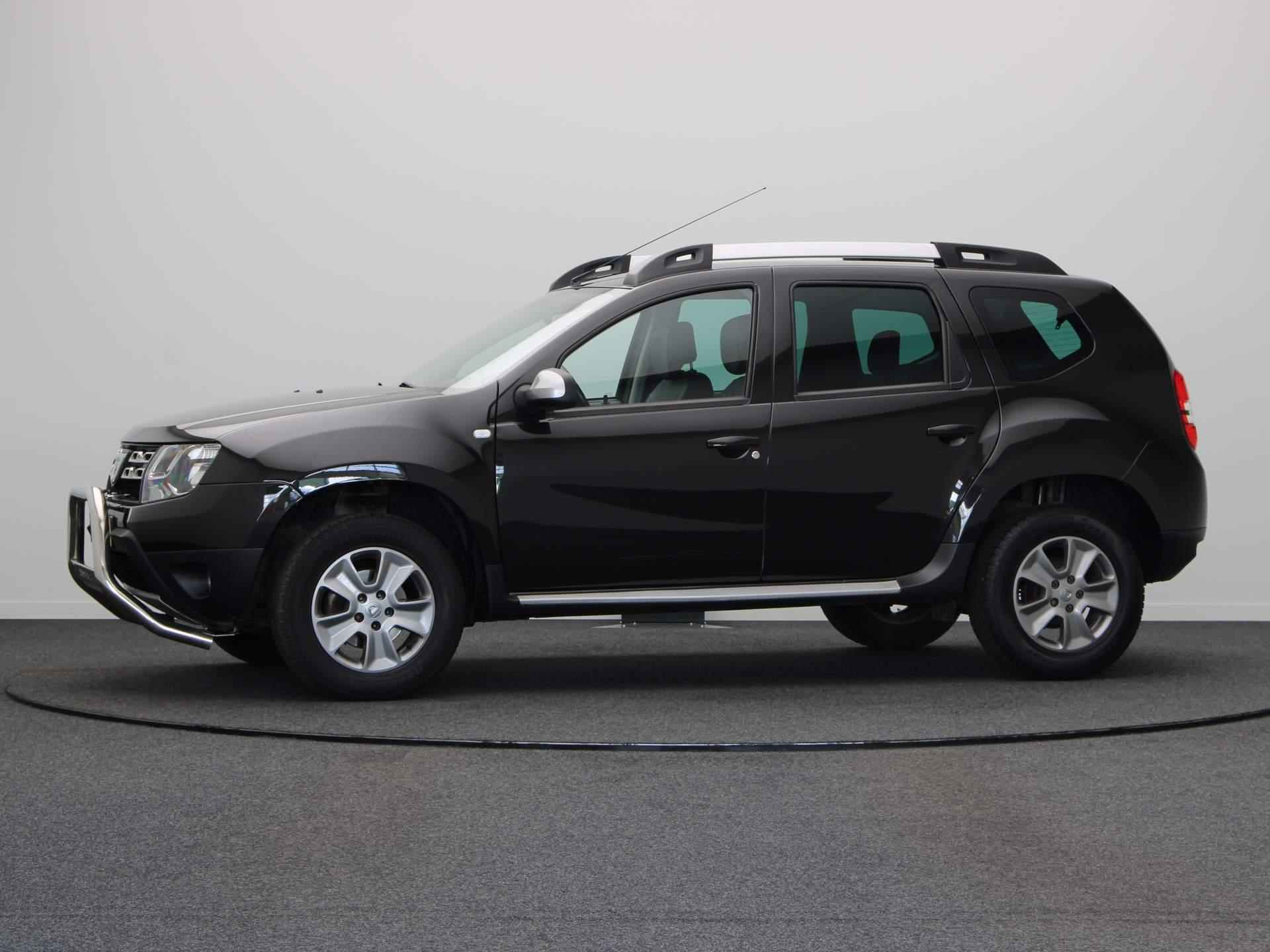 Dacia Duster TCe 125pk 4x2 Prestige | Trekhaak | Navigatie | Lederen Bekleding | Cruise Control | - 12/45