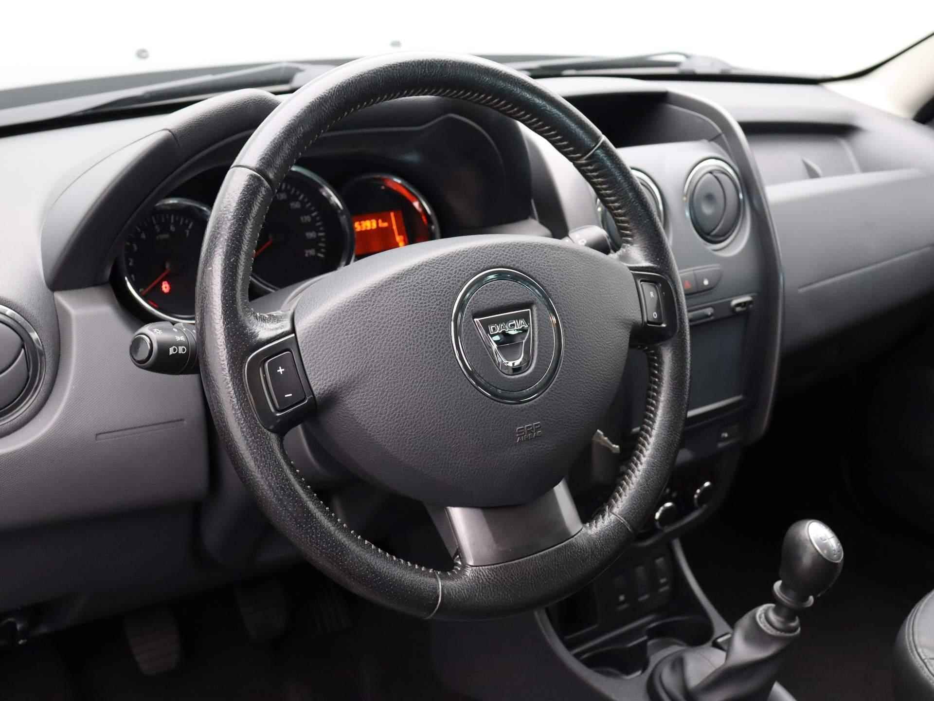 Dacia Duster TCe 125pk 4x2 Prestige | Trekhaak | Navigatie | Lederen Bekleding | Cruise Control | - 16/45