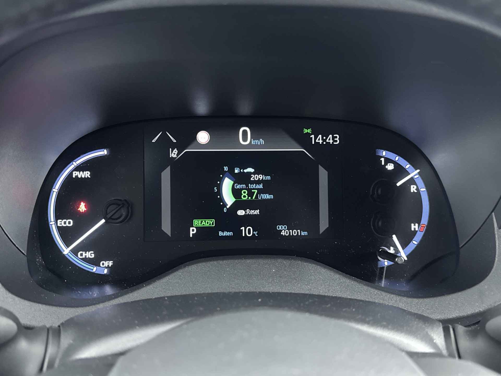 Toyota Yaris Cross 1.5 Hybrid Executive | JBL | Navigatie | Camera | Trekhaak | Parkeersensoren | LM velgen | Head up Display | - 7/44