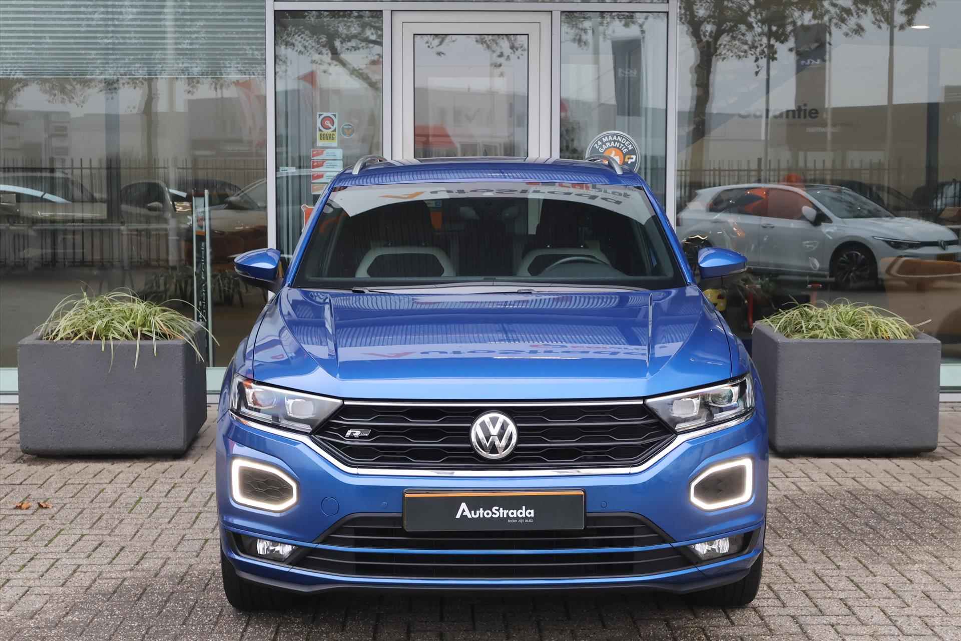 Volkswagen T-Roc 1.5 TSI R-Line 150pk | ACC | DAB | Rijstrooksensor | Virtual | Navi | Climate | 1e Eigenaar - 35/44