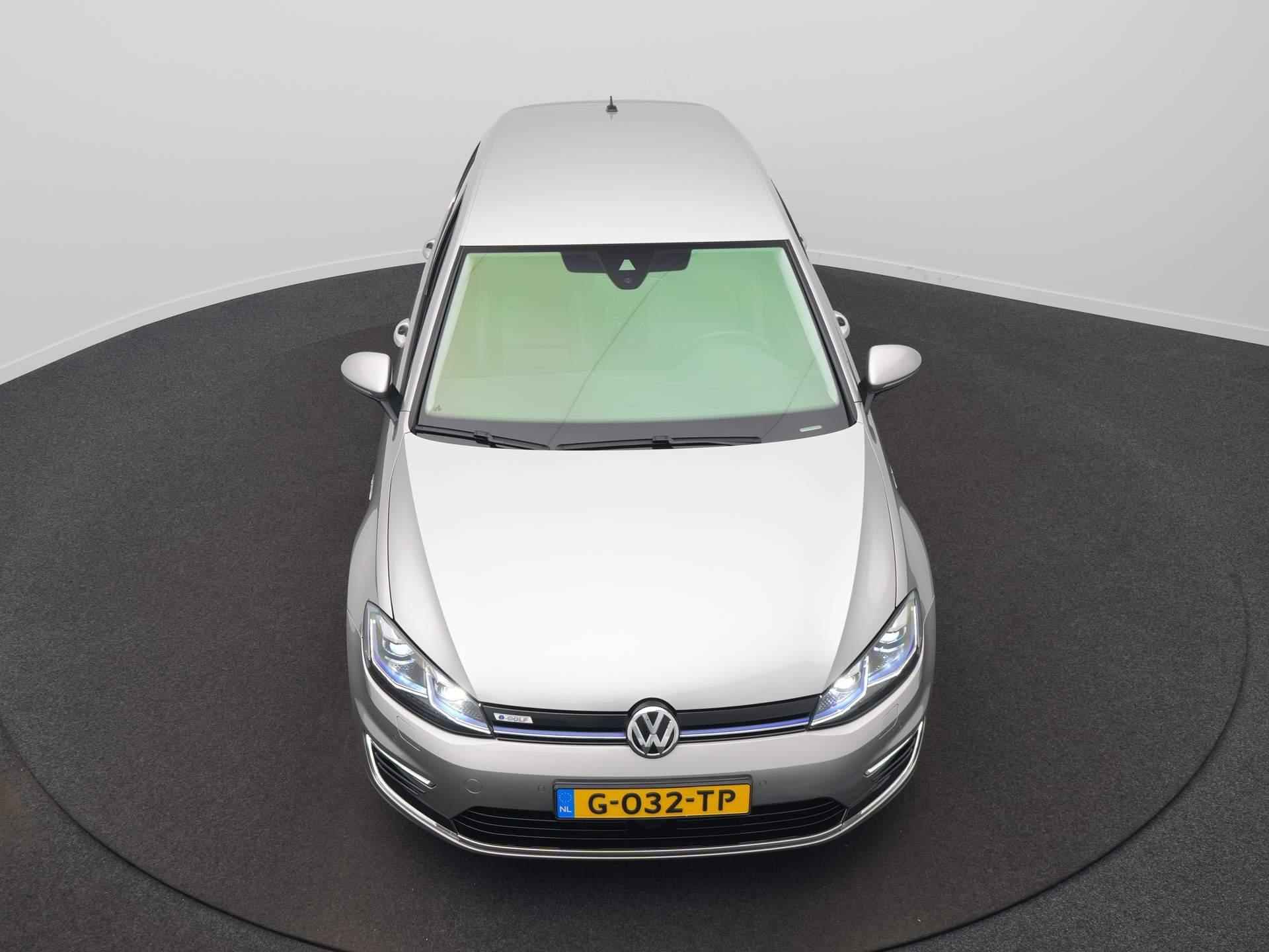 Volkswagen e-Golf E-DITION Adaptive cruise / Virtual cockpit / Leer / Clima / Navi / Achteruitrijcamera - 11/46