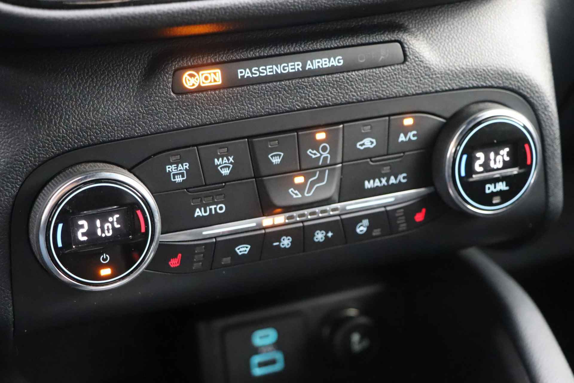 Ford Kuga 2.5 PHEV ST-Line X | Dealer onderhouden | Trekhaak | Winterpack | Parkeersensoren | B&O audio | Navigatie | Reservewiel | - 24/37