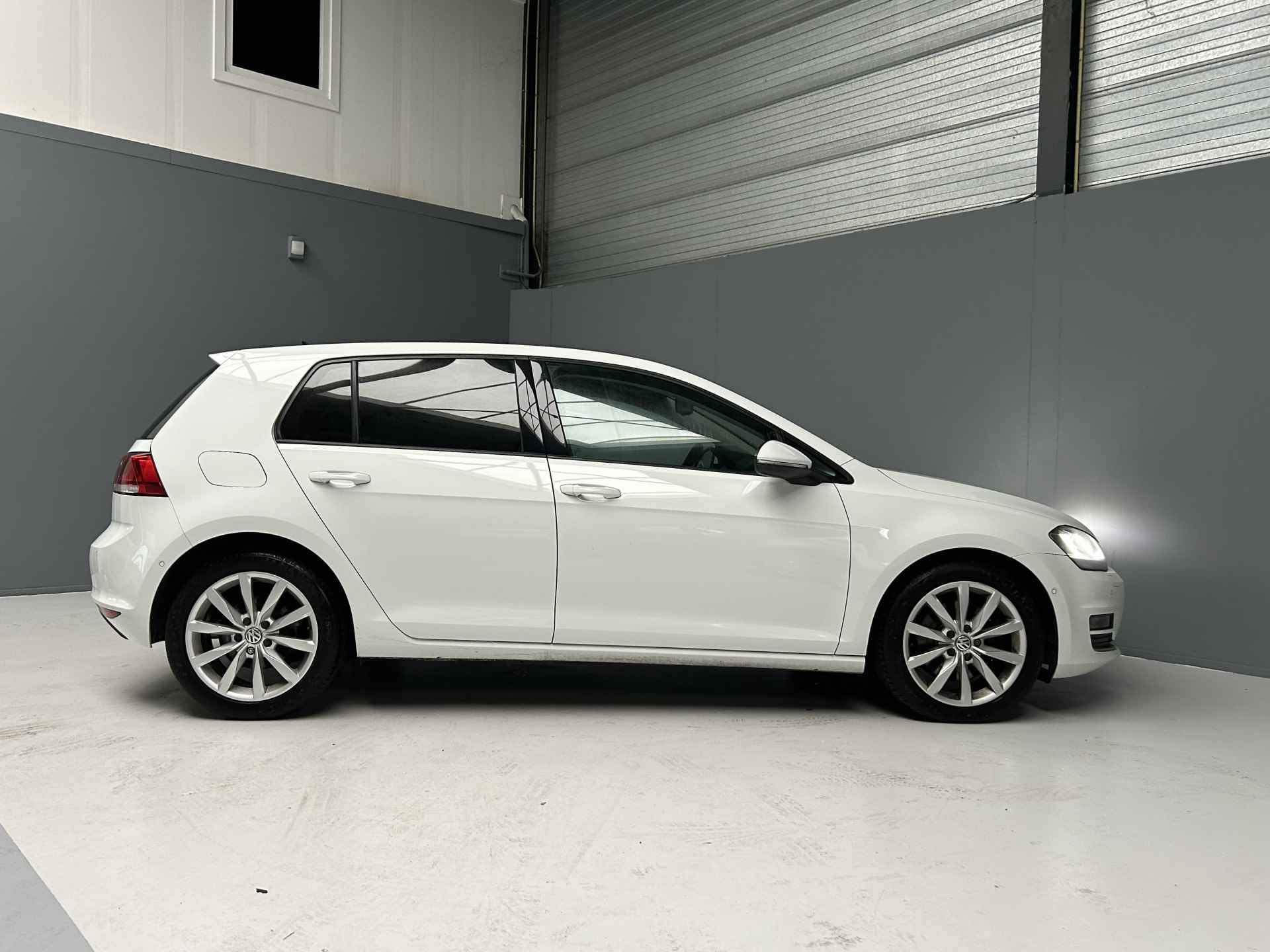 Volkswagen Golf 1.4 TSI Highline MotorRevisie|Xenon|Navi|Cam|Adapt-Cruise|Dealer Onderhouden | - 7/36