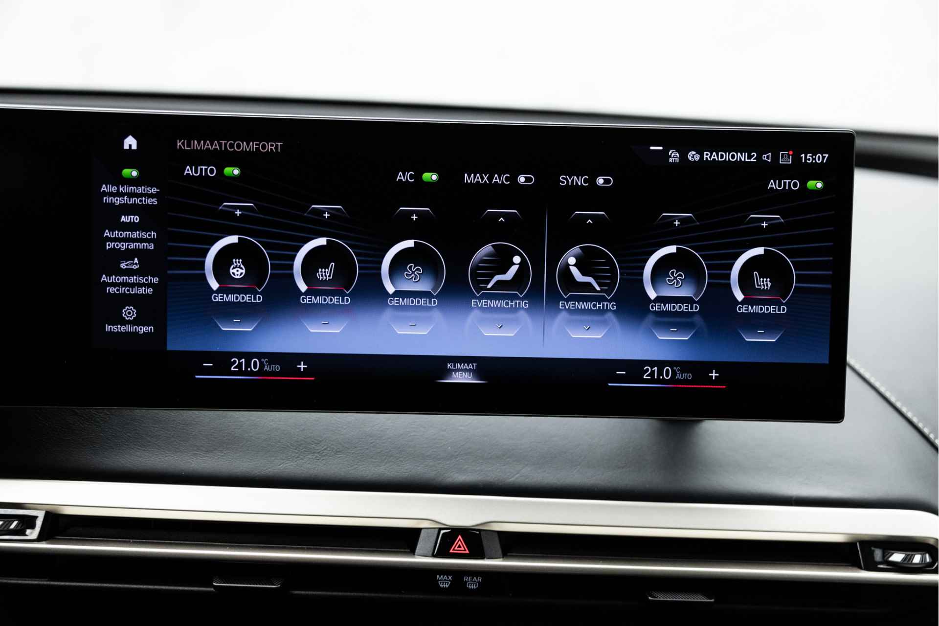 BMW iX xDrive40 High Executive 77 kWh | Sport | Pano Sky Lounge | Harman-Kardon - 39/71