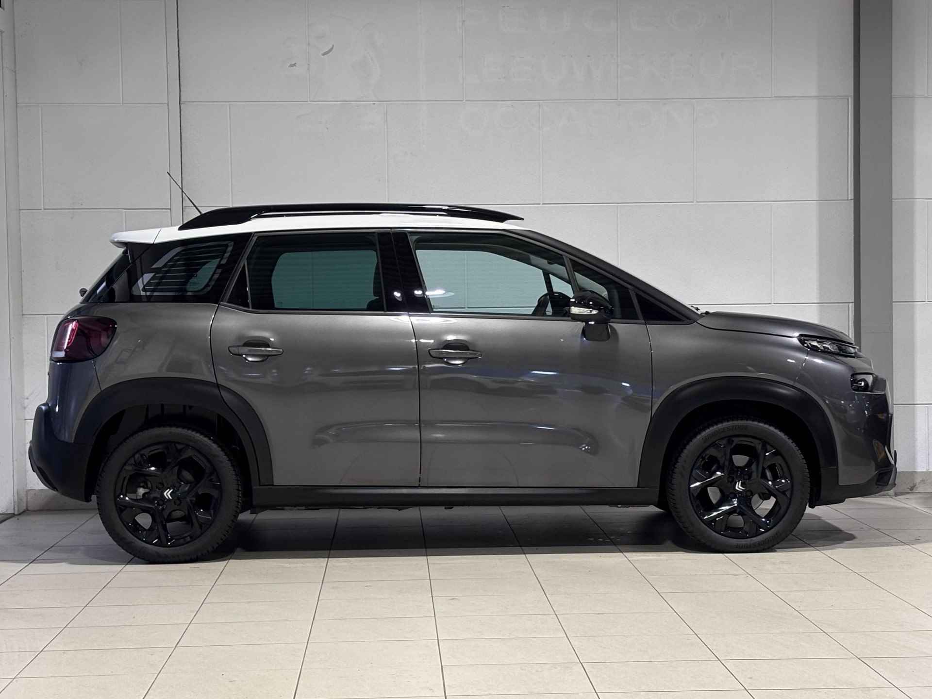 Citroën C3 Aircross SUV Shine Pack 1.2 PureTech 110pk H6 | NAVI | CAMERA | STOELVERW. | KEYLESS ENTRY | PARKEERHULP | HEAD-UP DISPLAY | 17" LM-VELGEN | GRIPCONTROL | DAB+ | - 11/59