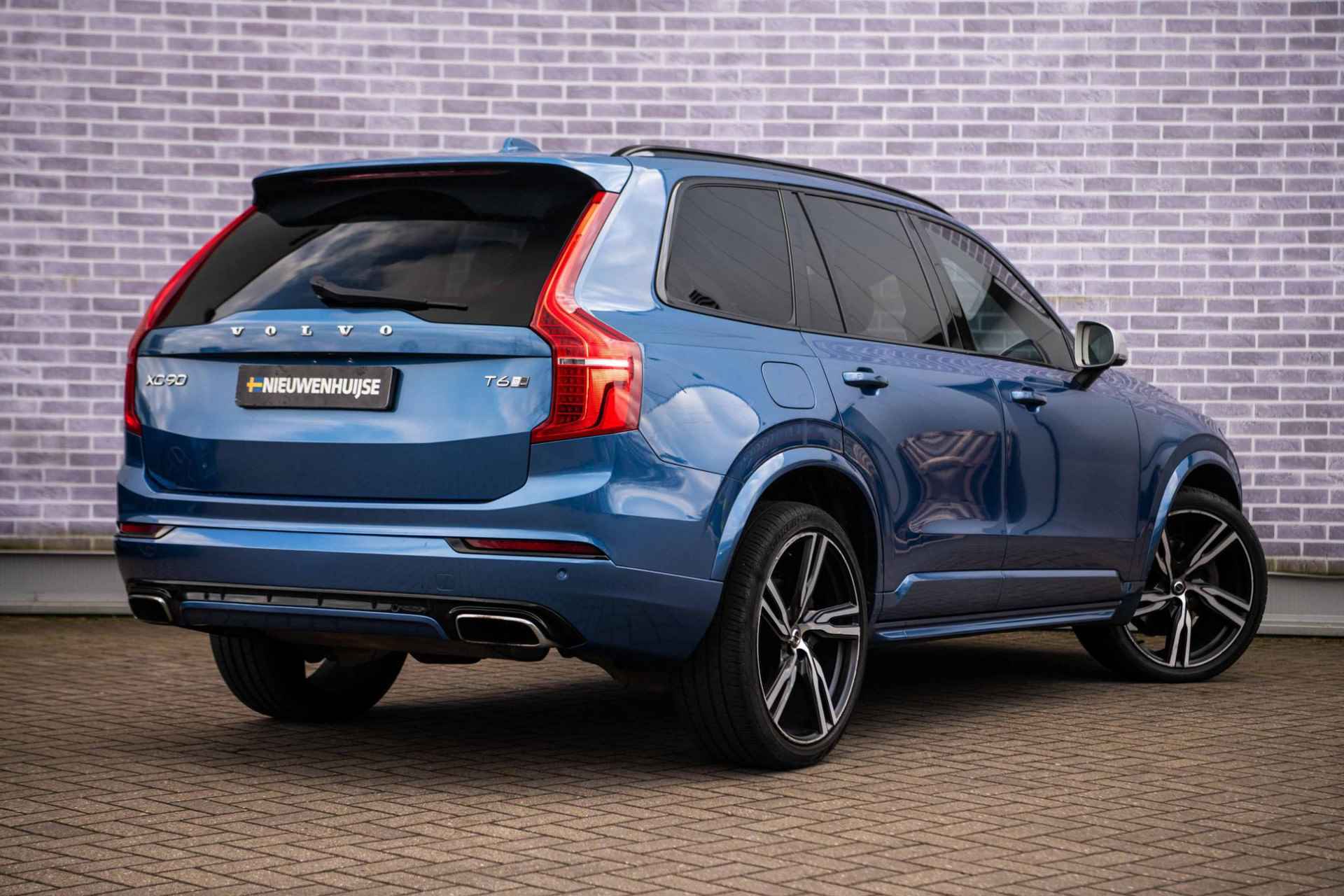 Volvo XC90 2.0 T6 AWD R-Design | Bowers & Wilkins | 22" | Adaptive Cruise | Memory Seats | Stoelverwarming V+A | Stuurverwarming | Standkachel | Apple CarPlay | - 4/39