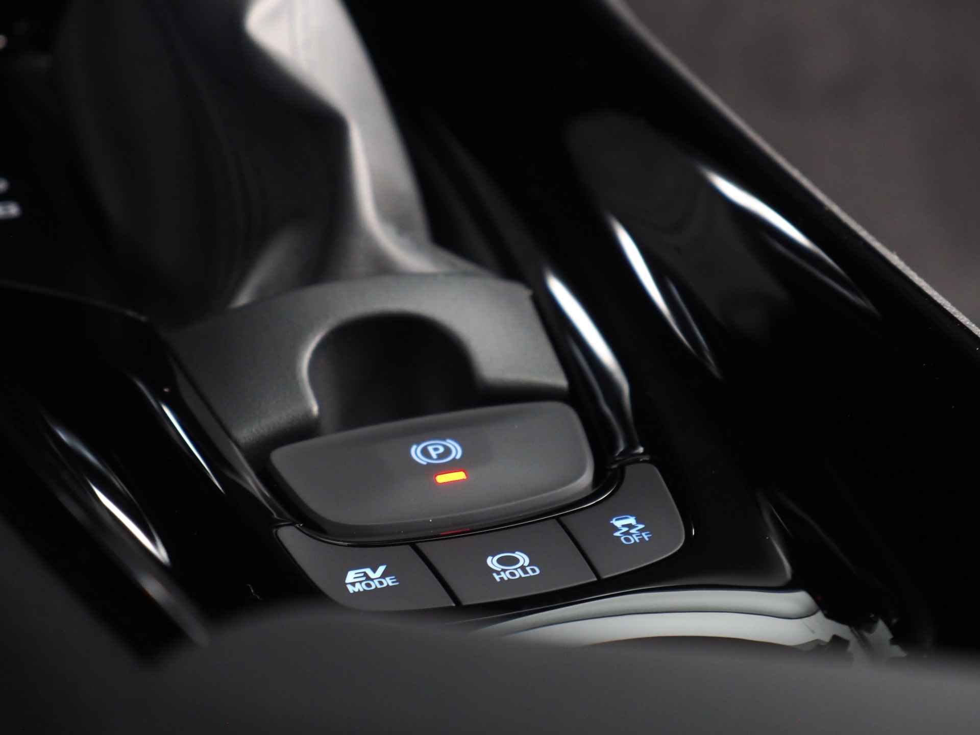 Toyota C-HR 1.8 Hybrid Style Plus | Noodremfunctie (met stuurcorrectie) | Dodehoekdetectie | Android Auto/ Apple CarPlay | Adaptive Cruise Control | Lane Assist - 27/44