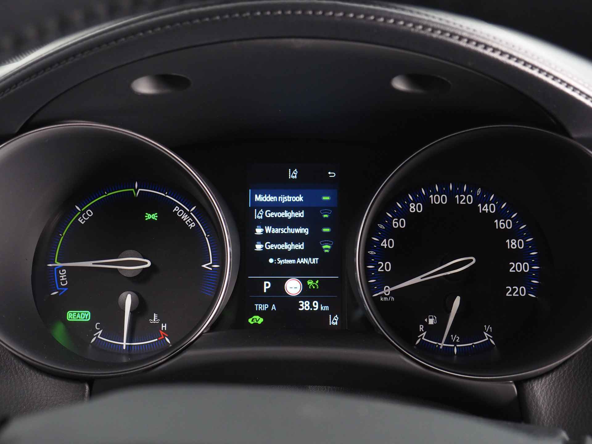 Toyota C-HR 1.8 Hybrid Style Plus | Noodremfunctie (met stuurcorrectie) | Dodehoekdetectie | Android Auto/ Apple CarPlay | Adaptive Cruise Control | Lane Assist - 37/44