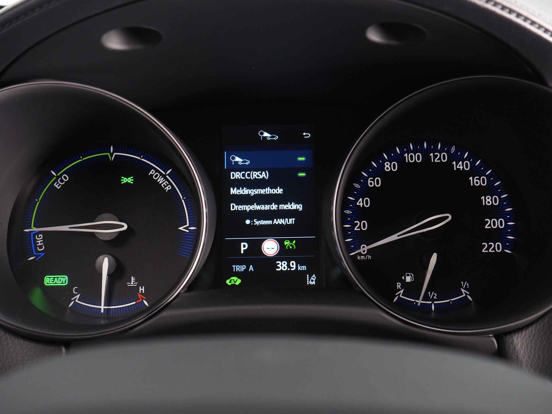 Toyota C-HR 1.8 Hybrid Style Plus | Noodremfunctie (met stuurcorrectie) | Dodehoekdetectie | Android Auto/ Apple CarPlay | Adaptive Cruise Control | Lane Assist - 42/44