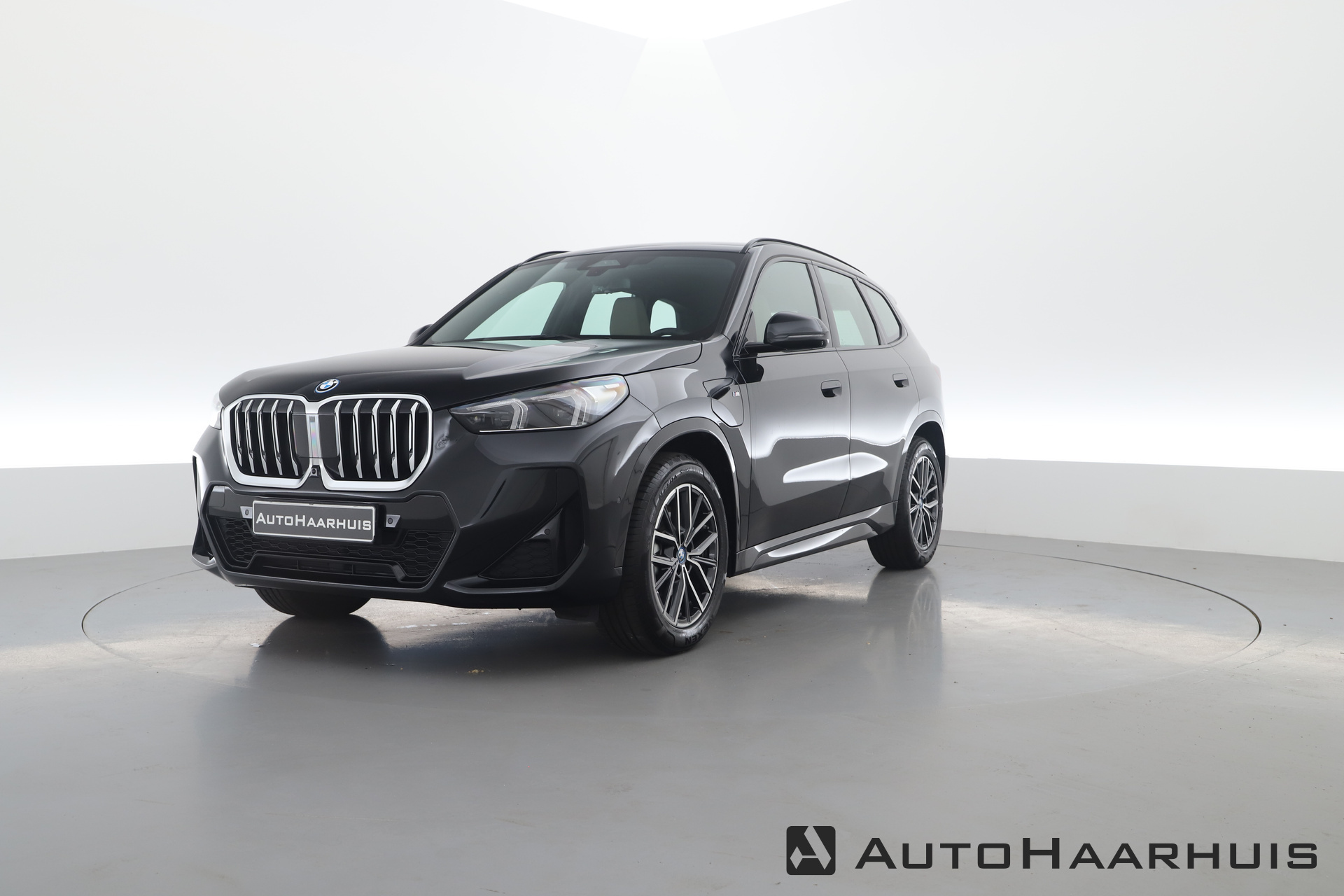 BMW X1 xDrive30e M Sport | HUD | 360cam | Keyless | Navi | Leder | Dodehoekdet. | Stoelverw.