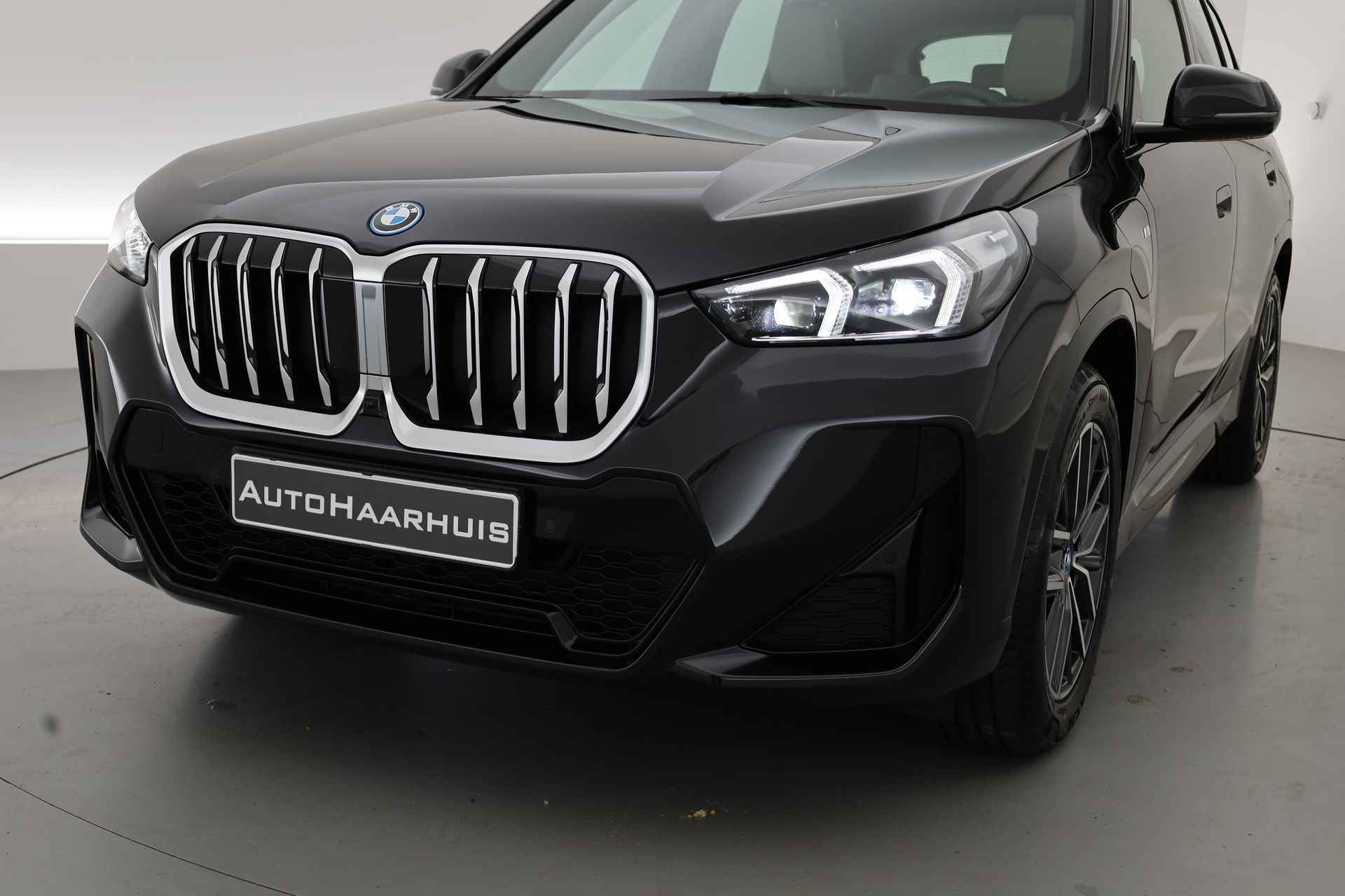 BMW X1 xDrive30e M Sport | HUD | 360cam | Keyless | Navi | Leder | Dodehoekdet. | Stoelverw. - 24/32