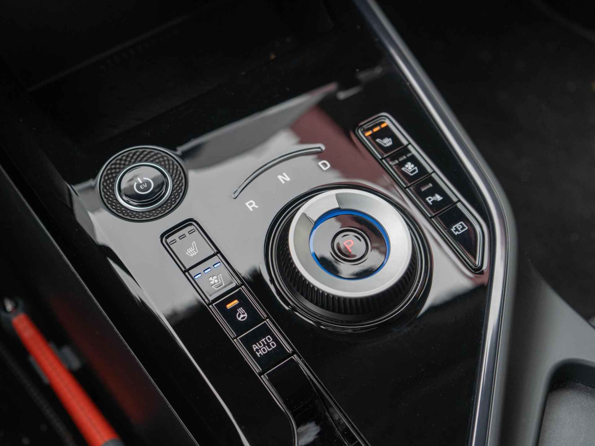 Kia Niro EV ExecutiveLine 64.8 kWh | Snel rijden | Head up display | Harman en kardon audio | - 12/35