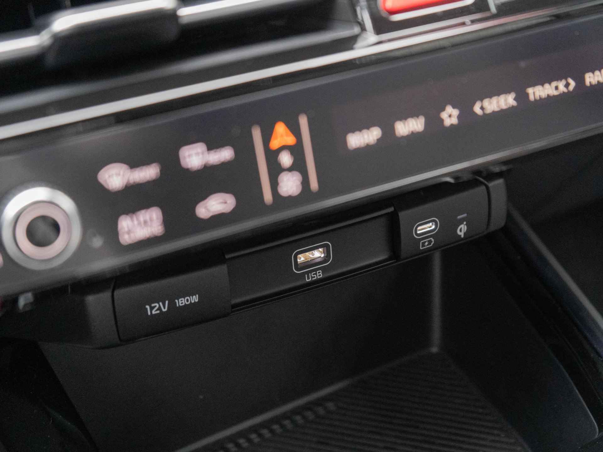 Kia Niro EV ExecutiveLine 64.8 kWh | Snel rijden | Head up display | Harman en kardon audio | - 15/35